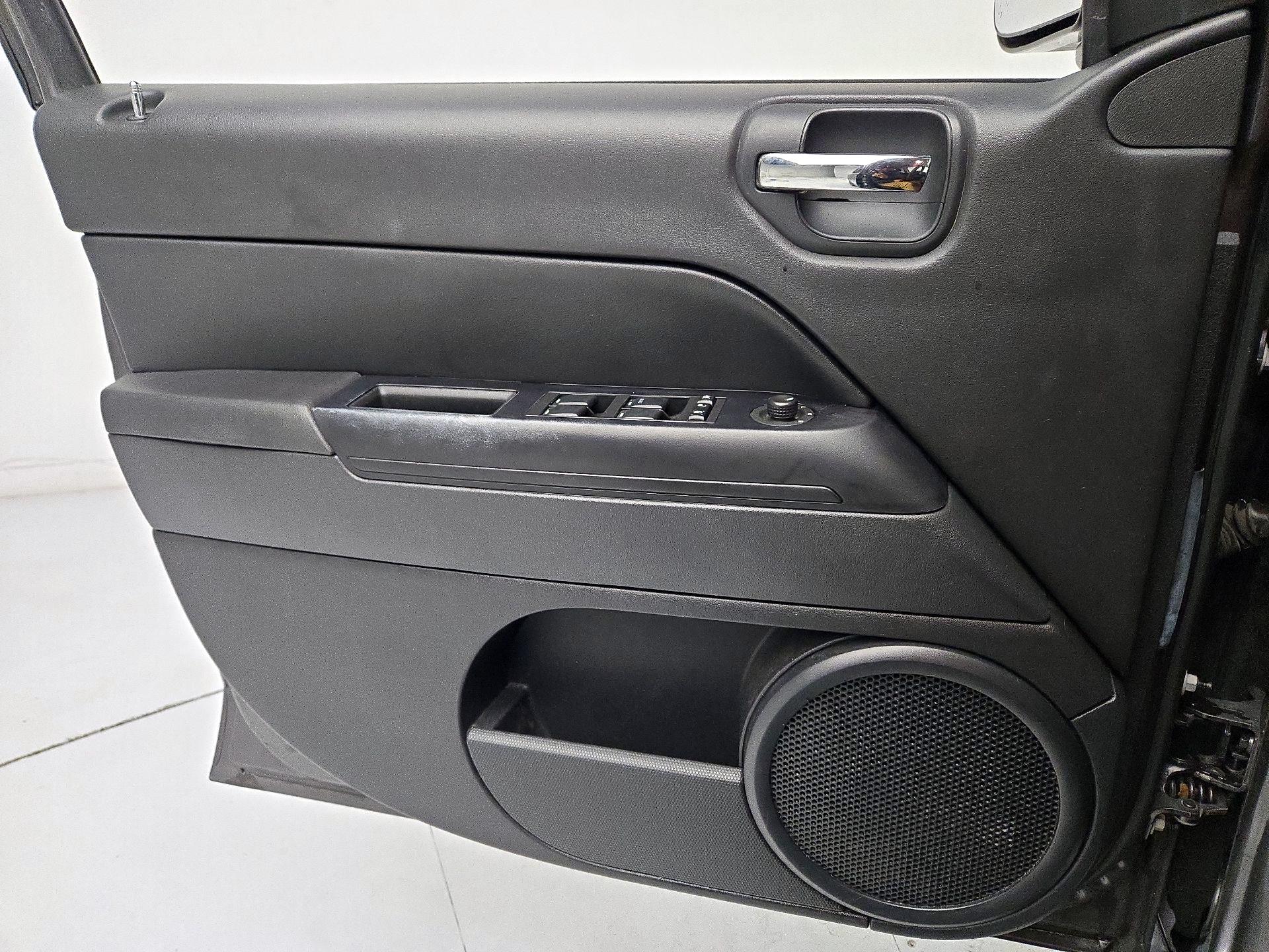 Thumbnail: 2015 Jeep Compass - 12