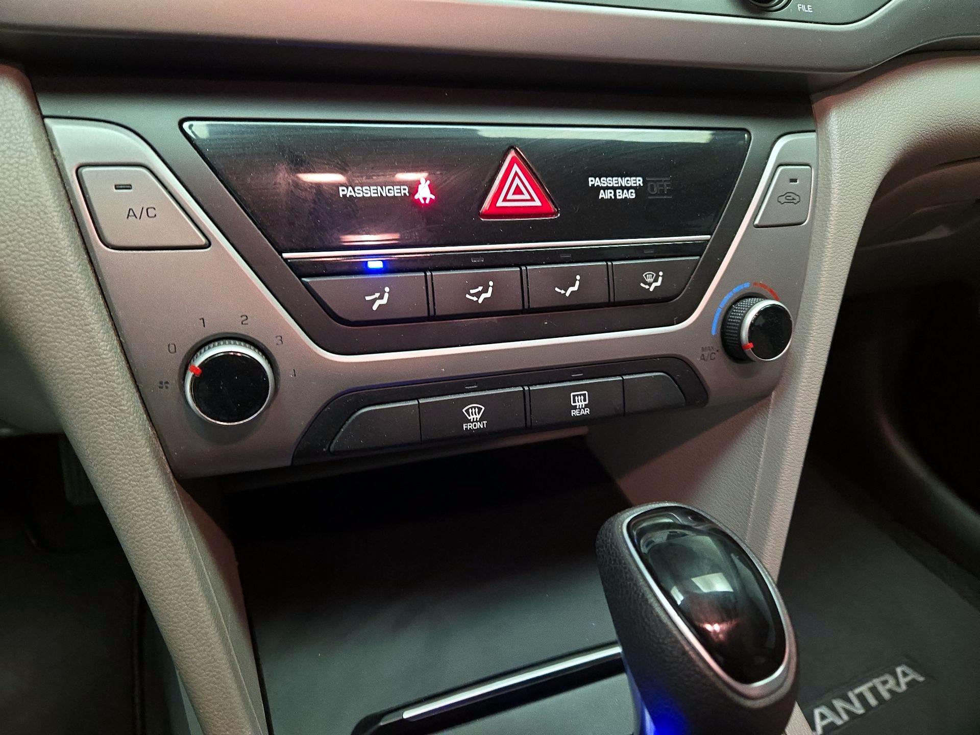 Thumbnail: 2018 Hyundai Elantra - 15