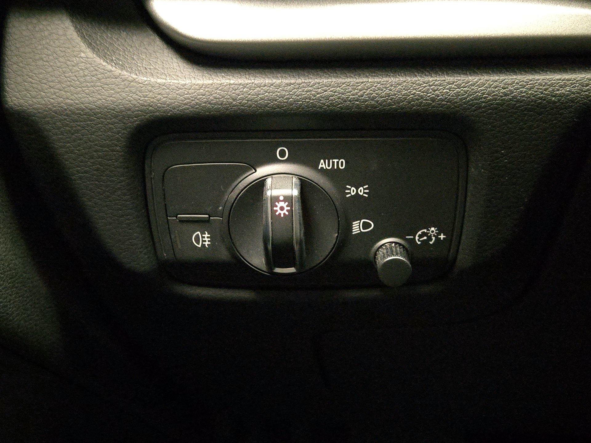 Thumbnail: 2016 Audi A3 - 13