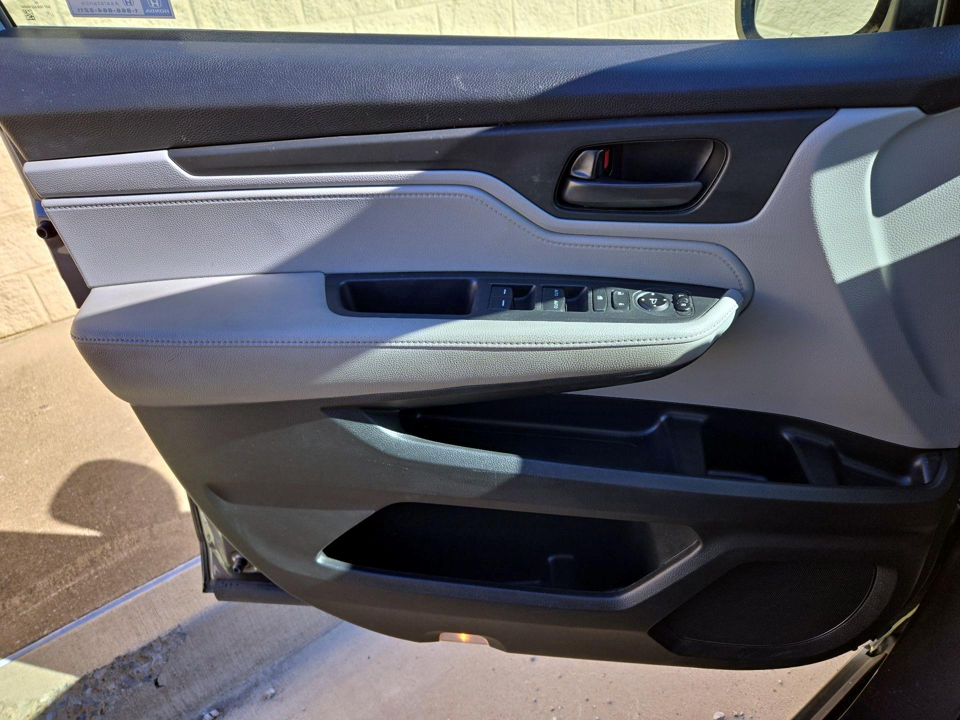 Thumbnail: 2020 Honda Odyssey - 10