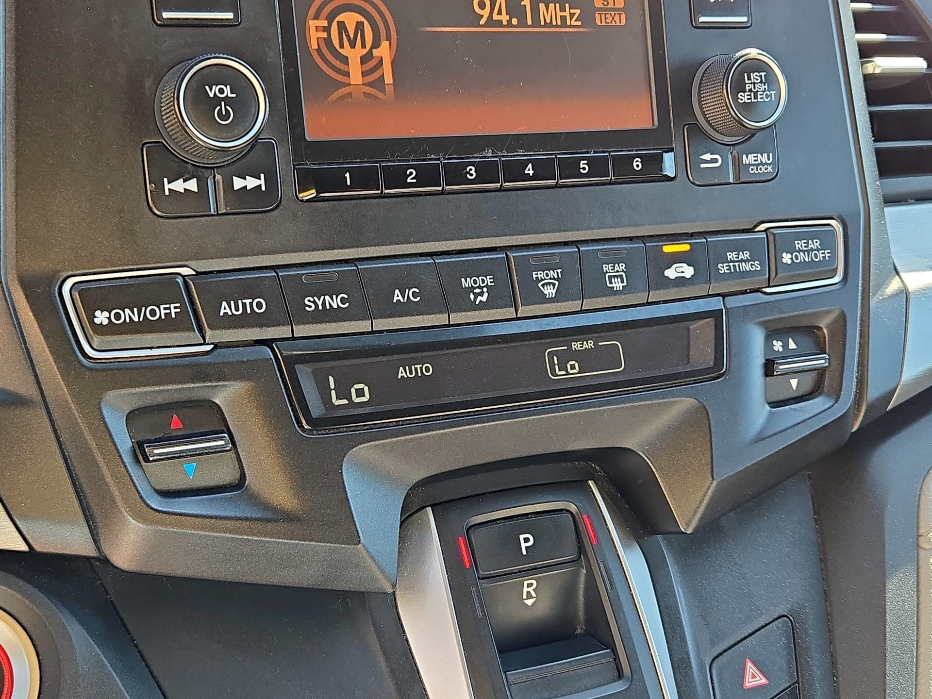 Thumbnail: 2020 Honda Odyssey - 14