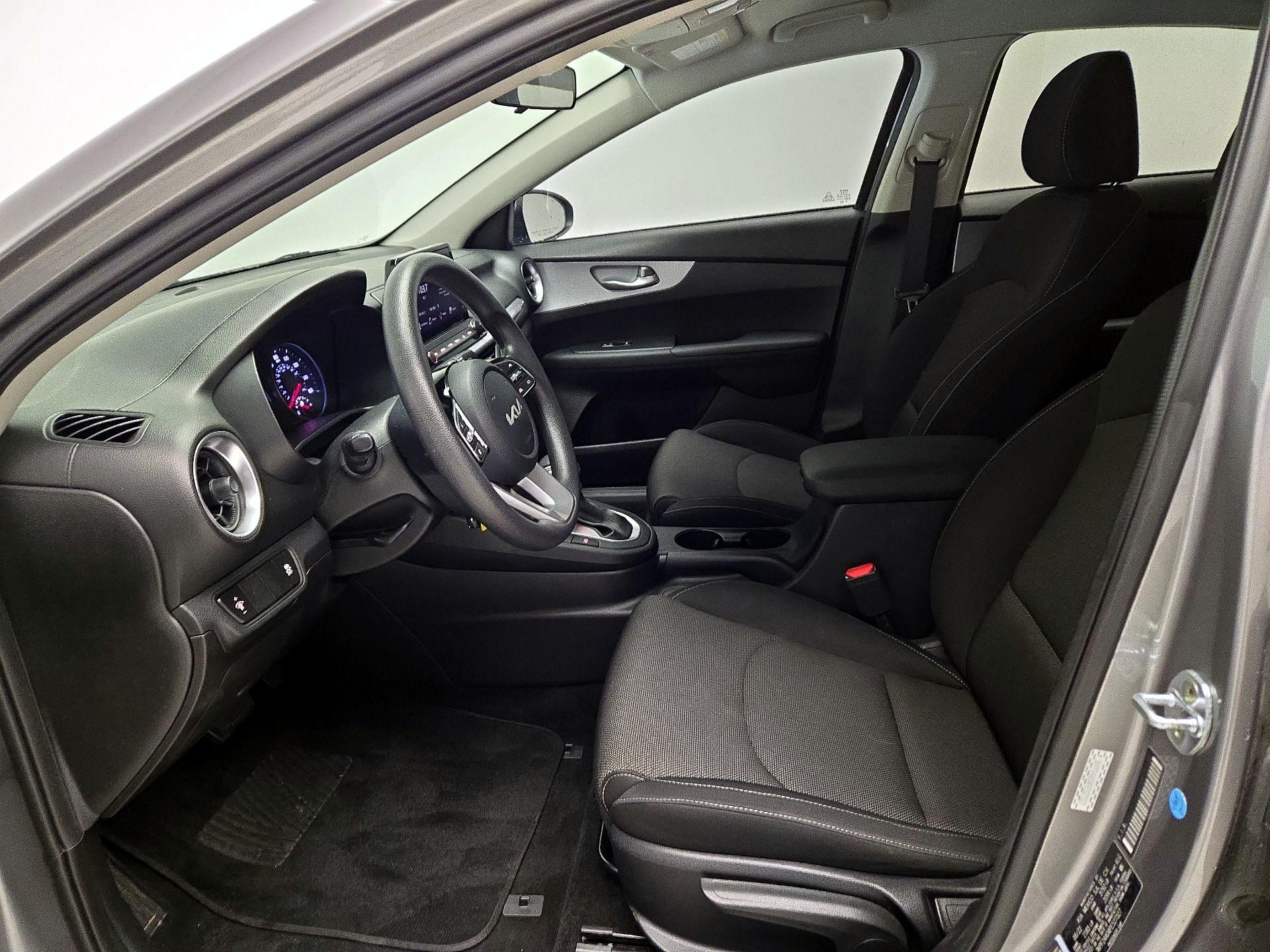 Thumbnail: 2023 Kia Forte - 11