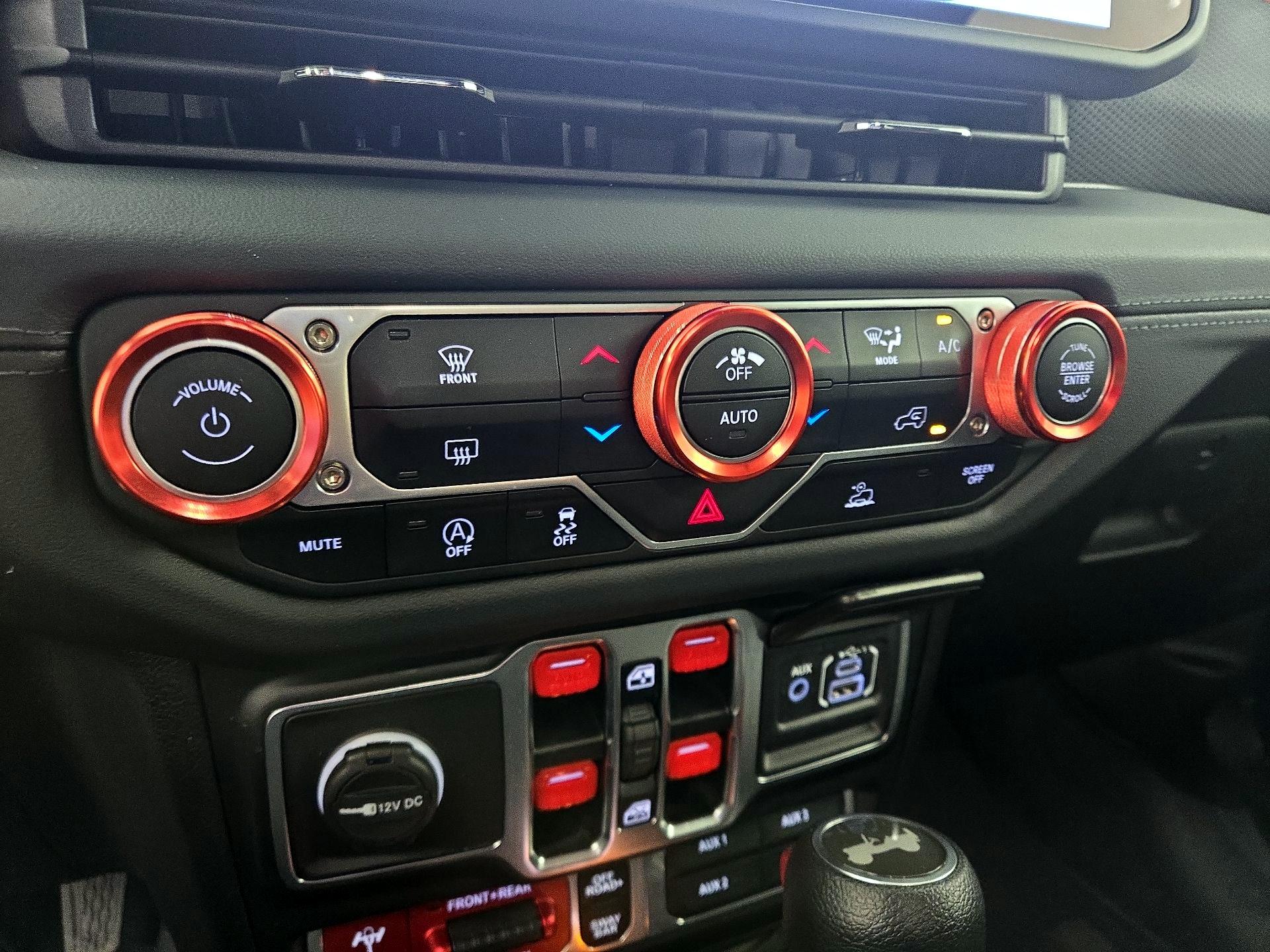 Thumbnail: 2024 Jeep Wrangler - 17