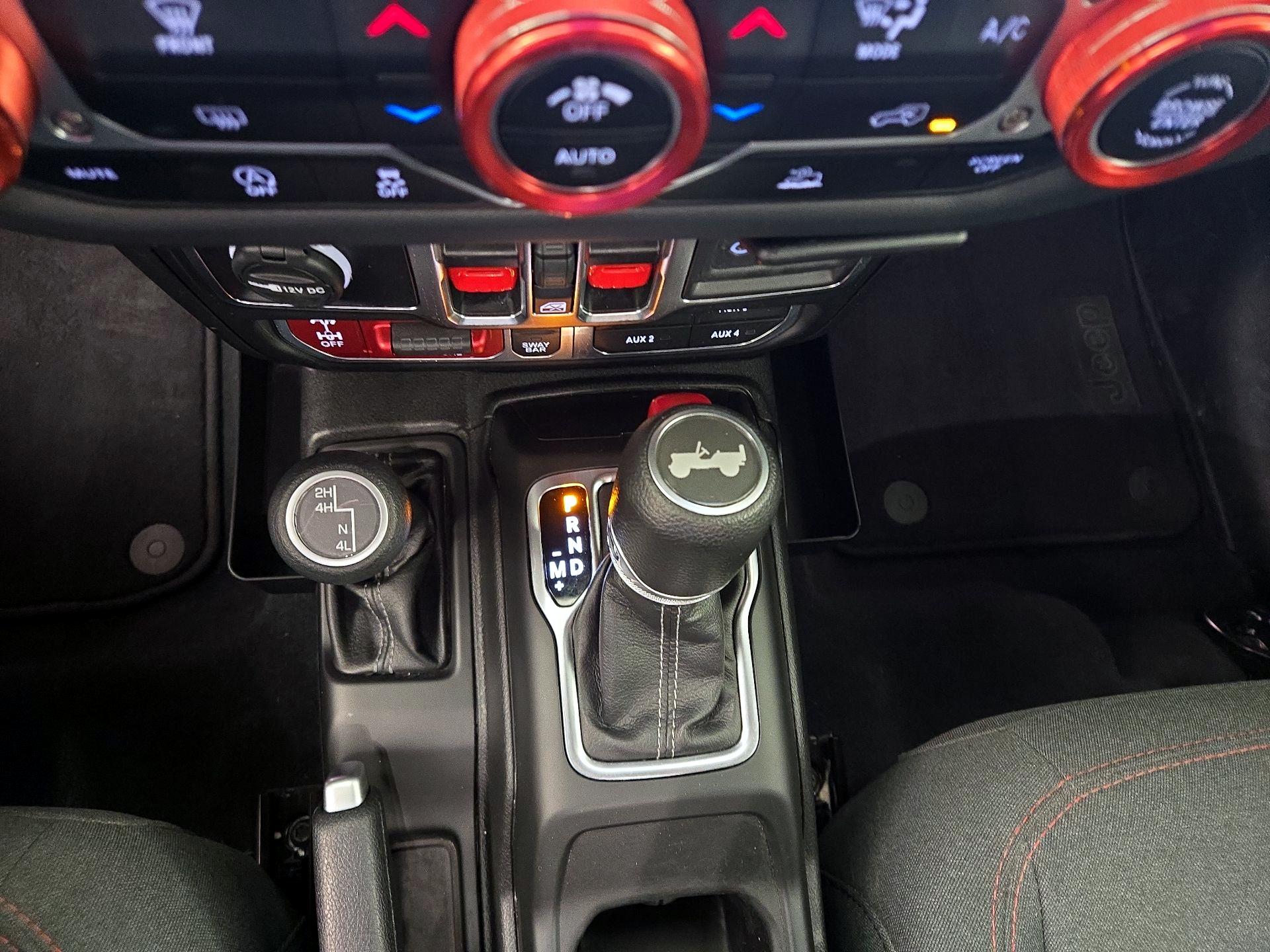 Thumbnail: 2024 Jeep Wrangler - 18