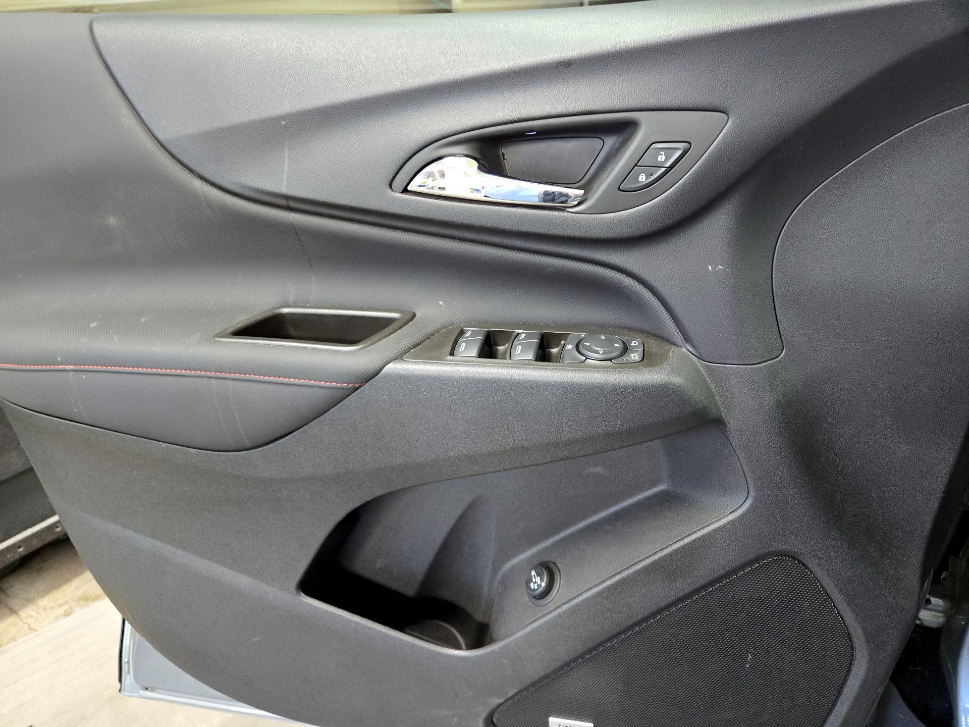 Thumbnail: 2023 Chevrolet Equinox - 12