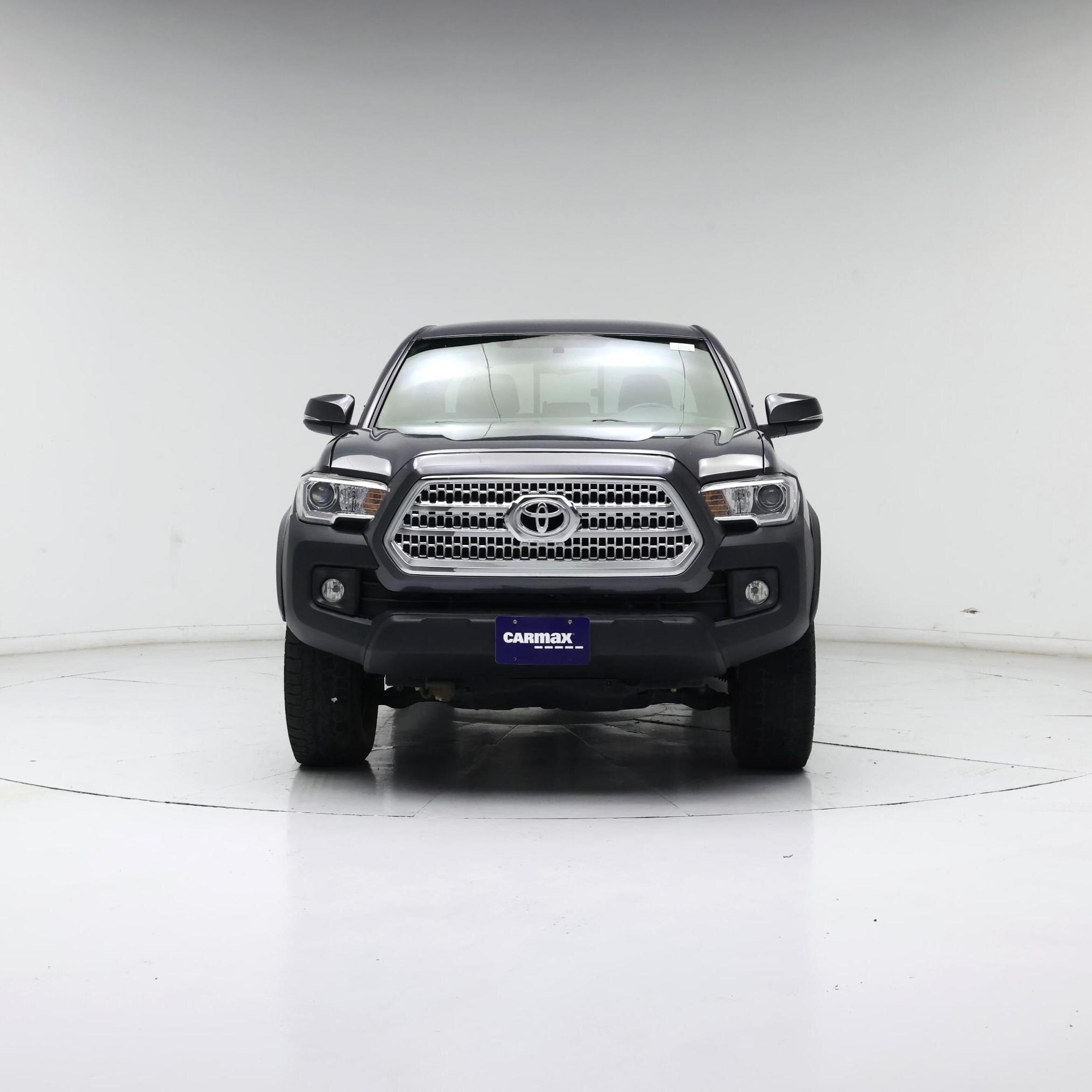 Thumbnail: 2016 Toyota Tacoma - 5