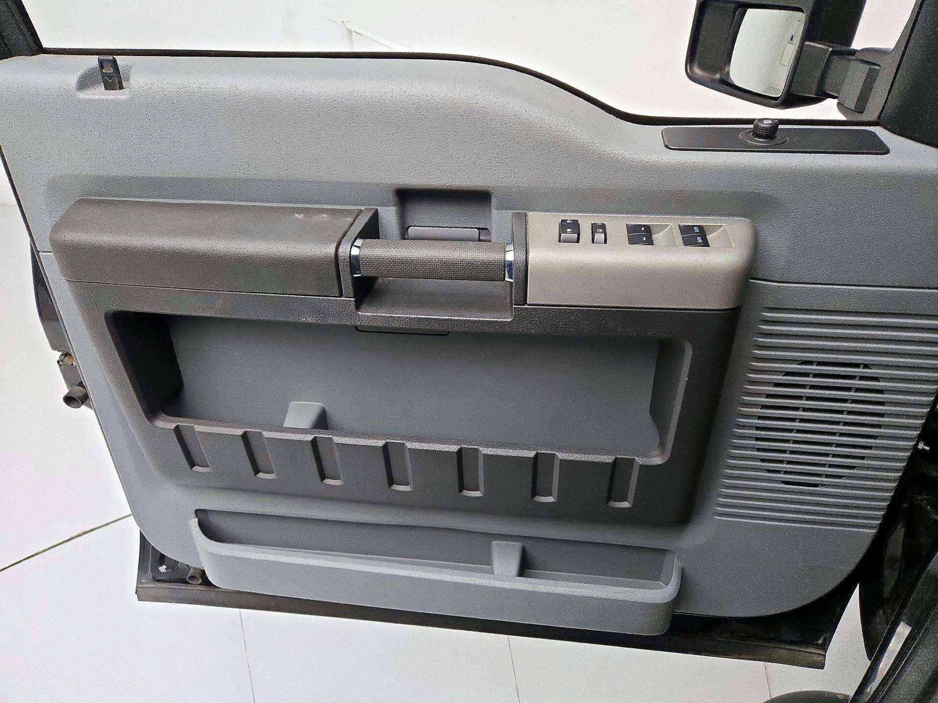 Thumbnail: 2015 Ford F-250 - 12