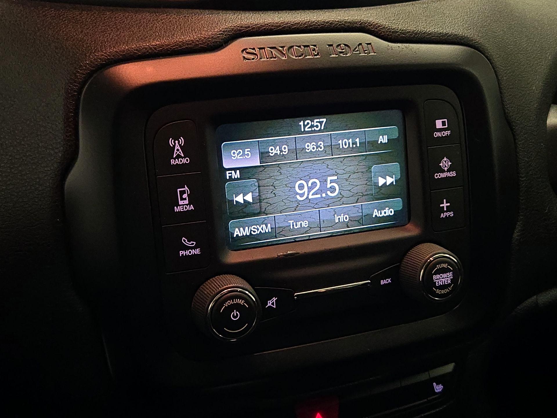 Thumbnail: 2016 Jeep Renegade - 15