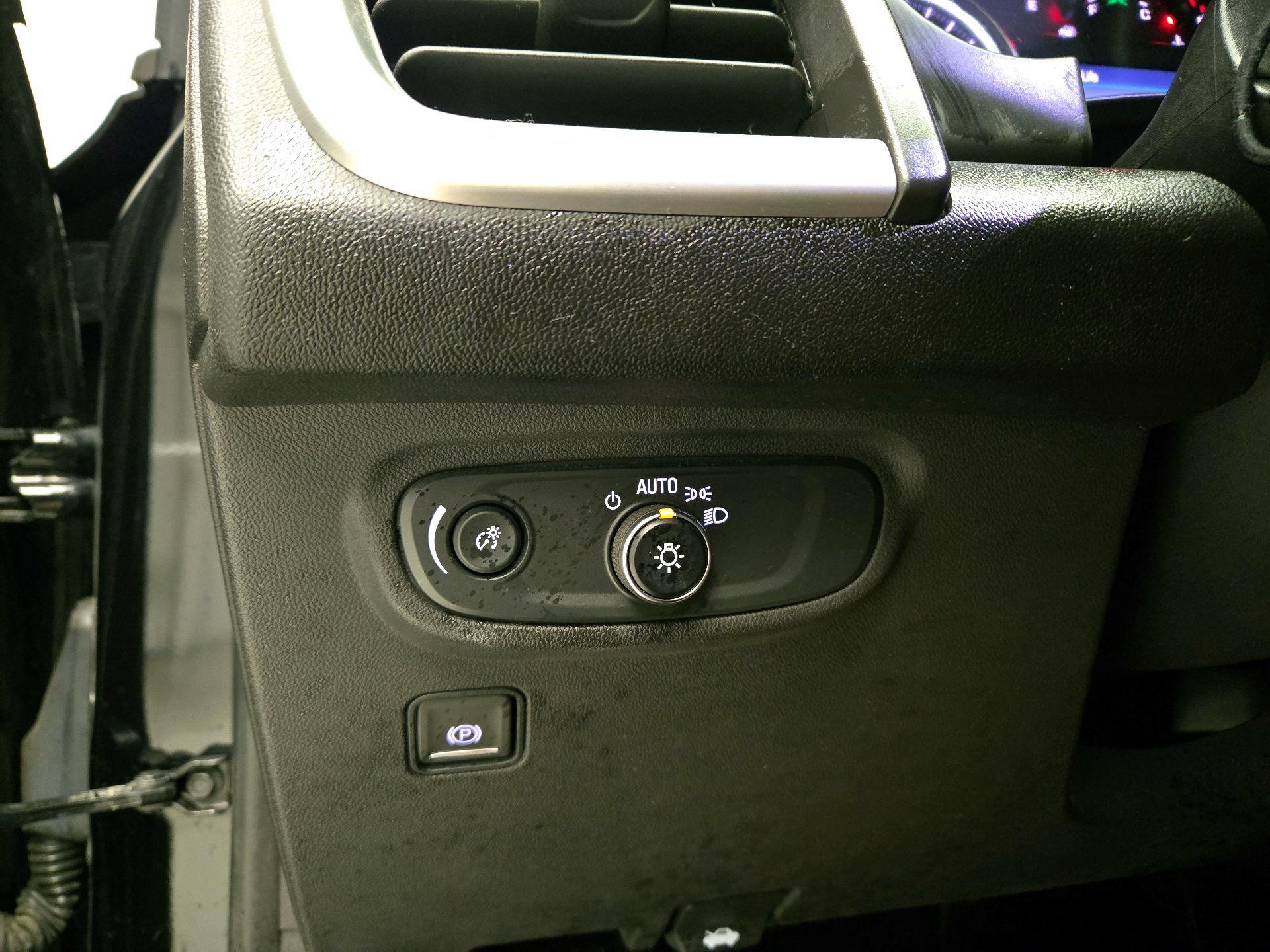 Thumbnail: 2021 GMC Terrain - 13