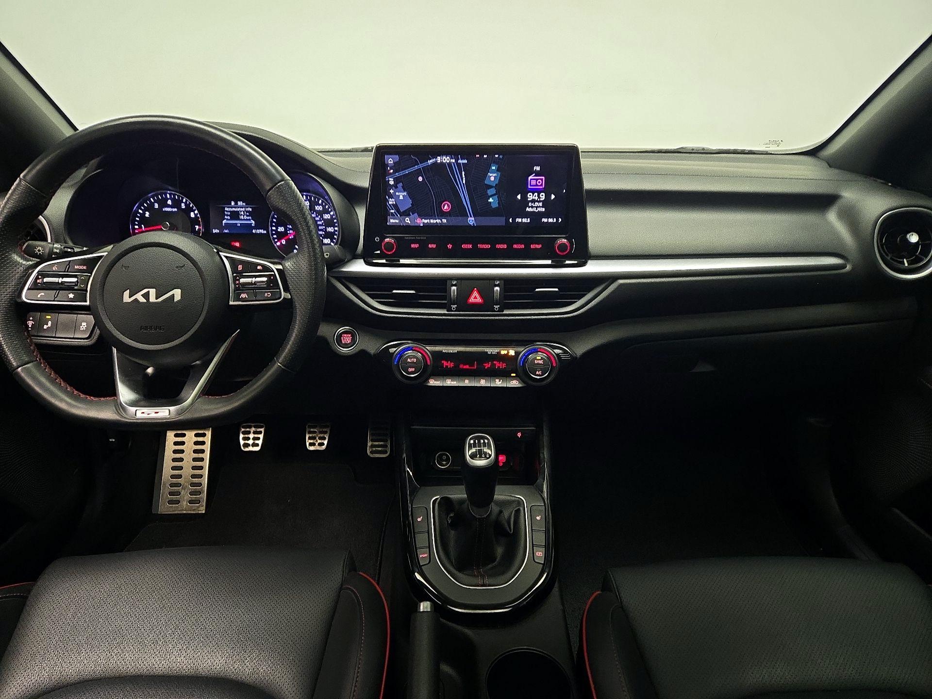 Thumbnail: 2022 Kia Forte - 9