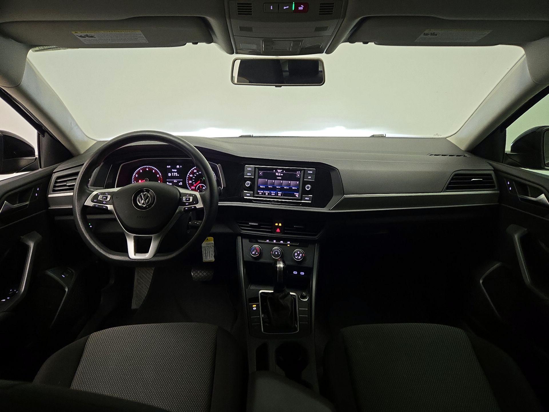 Thumbnail: 2020 Volkswagen Jetta - 9