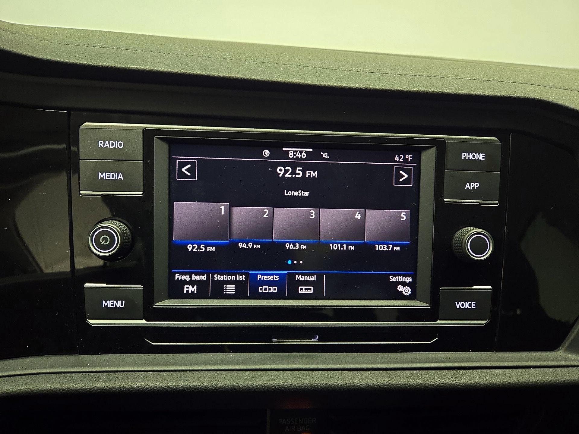 Thumbnail: 2020 Volkswagen Jetta - 15