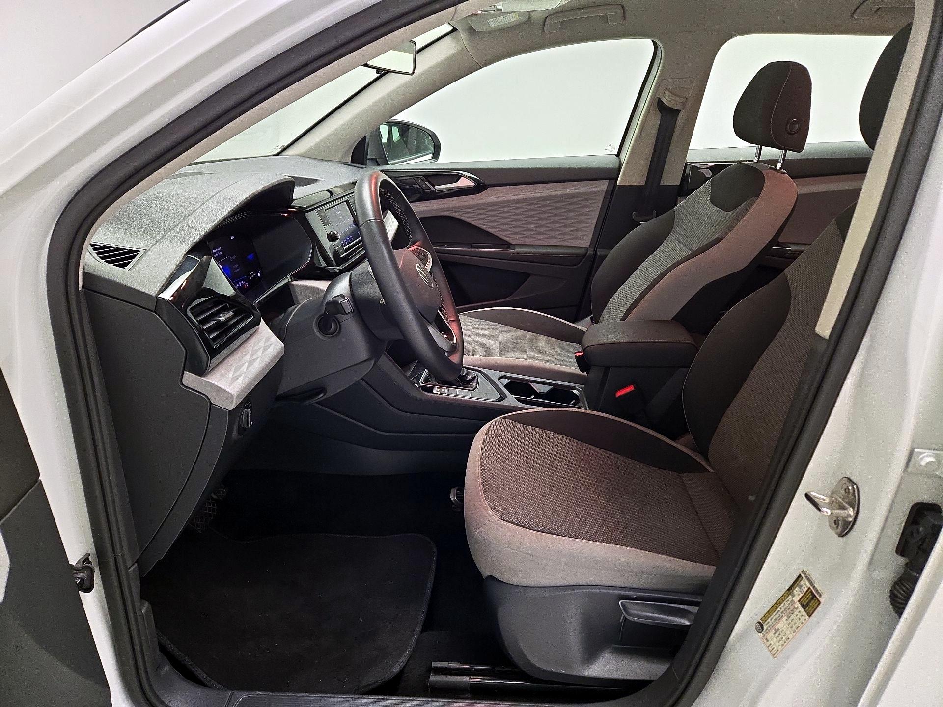 Thumbnail: 2024 Volkswagen Taos - 11