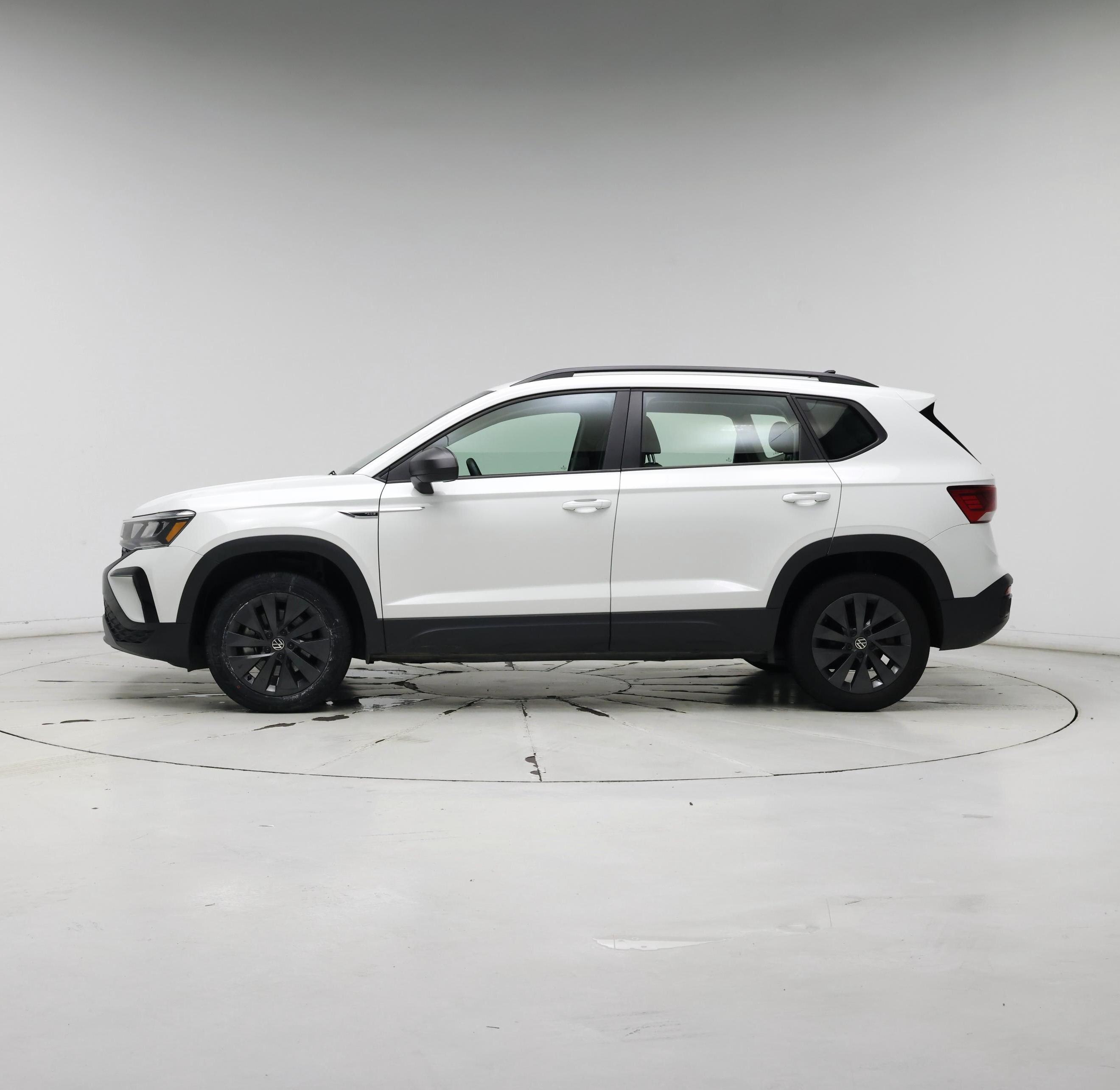 Thumbnail: 2024 Volkswagen Taos - 3