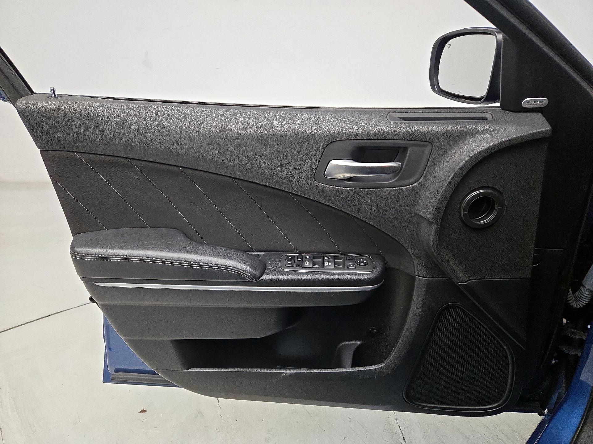 Thumbnail: 2021 Dodge Charger - 12