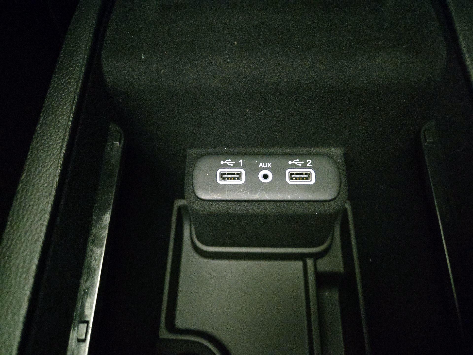 Thumbnail: 2021 Dodge Charger - 18