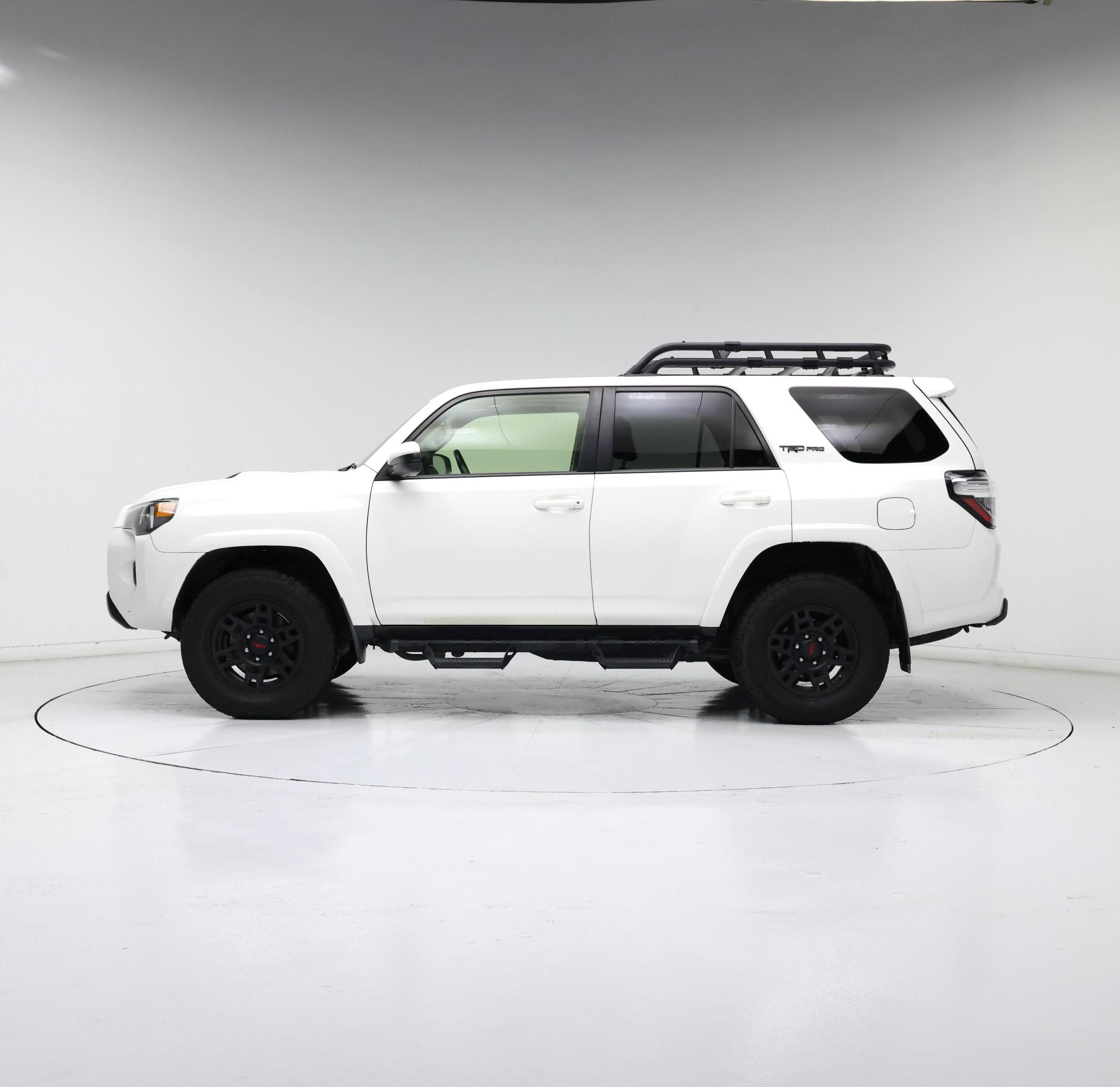 Thumbnail: 2019 Toyota 4Runner - 3