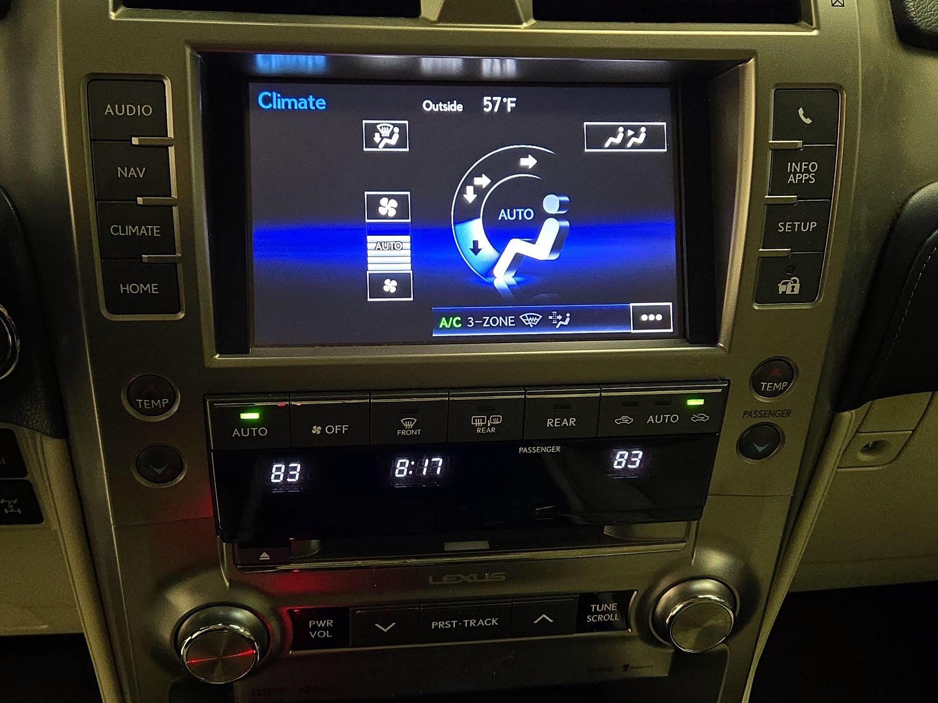 Thumbnail: 2021 Lexus GX - 17