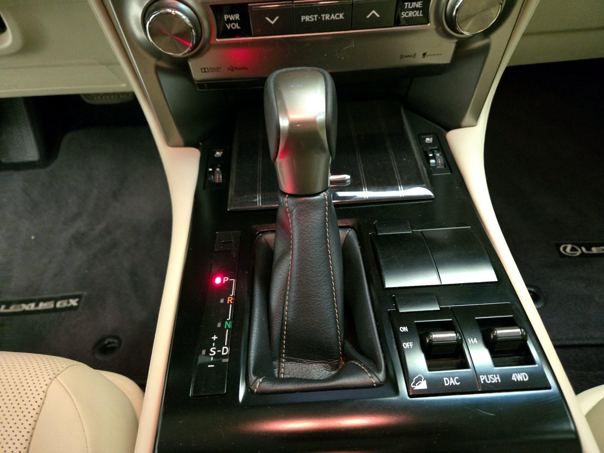 Thumbnail: 2021 Lexus GX - 18