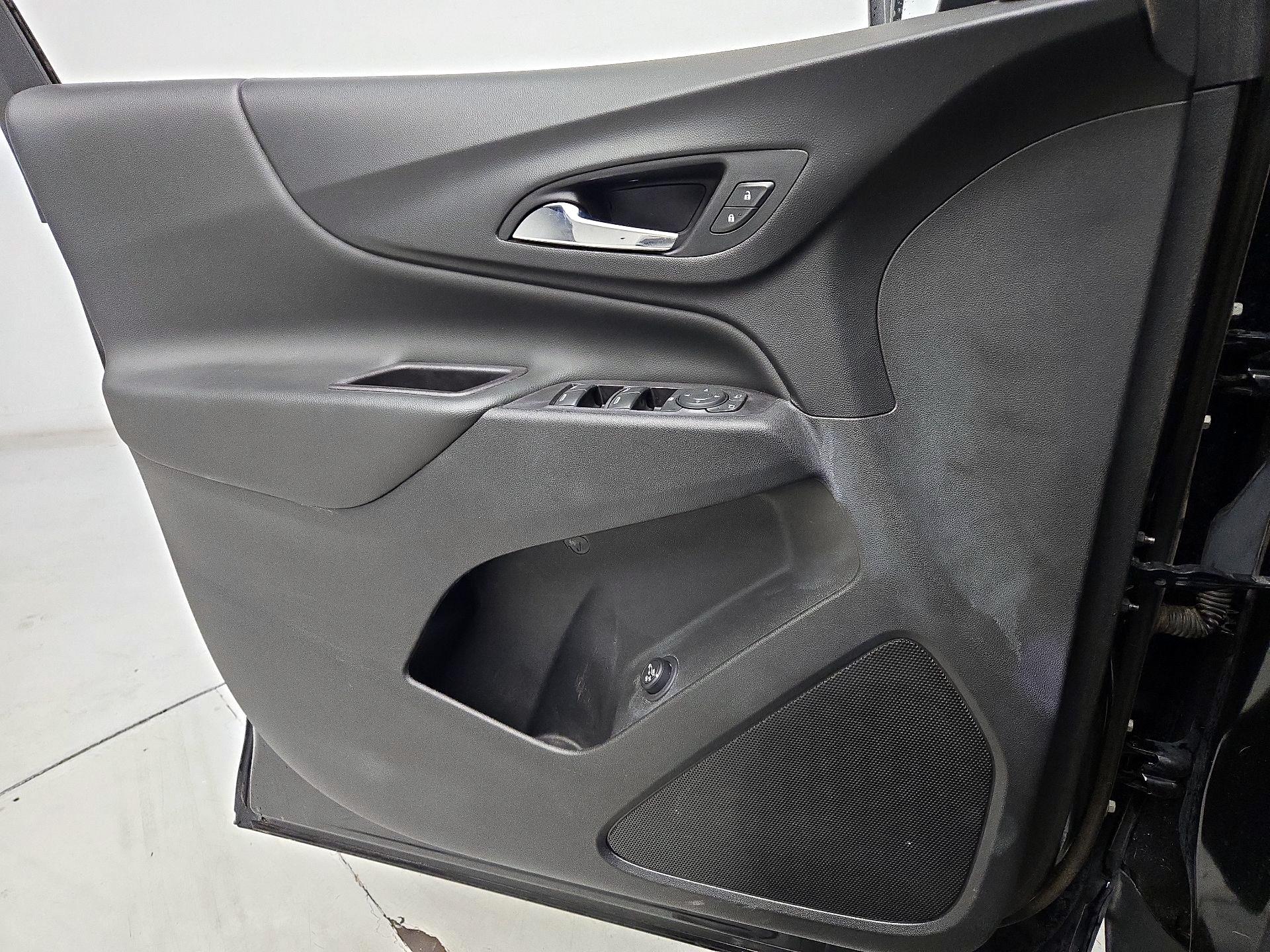 Thumbnail: 2021 Chevrolet Equinox - 12