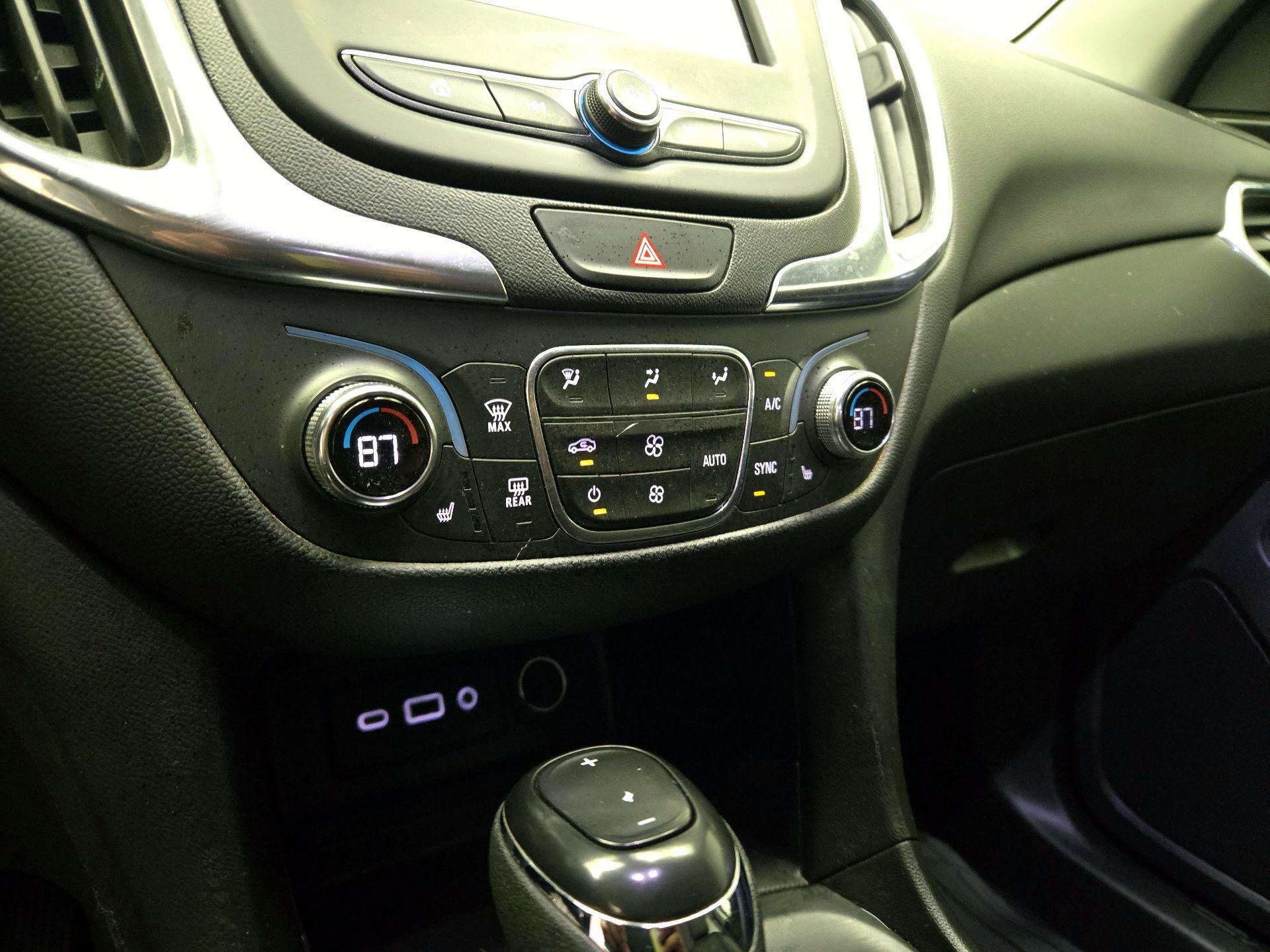 Thumbnail: 2021 Chevrolet Equinox - 15