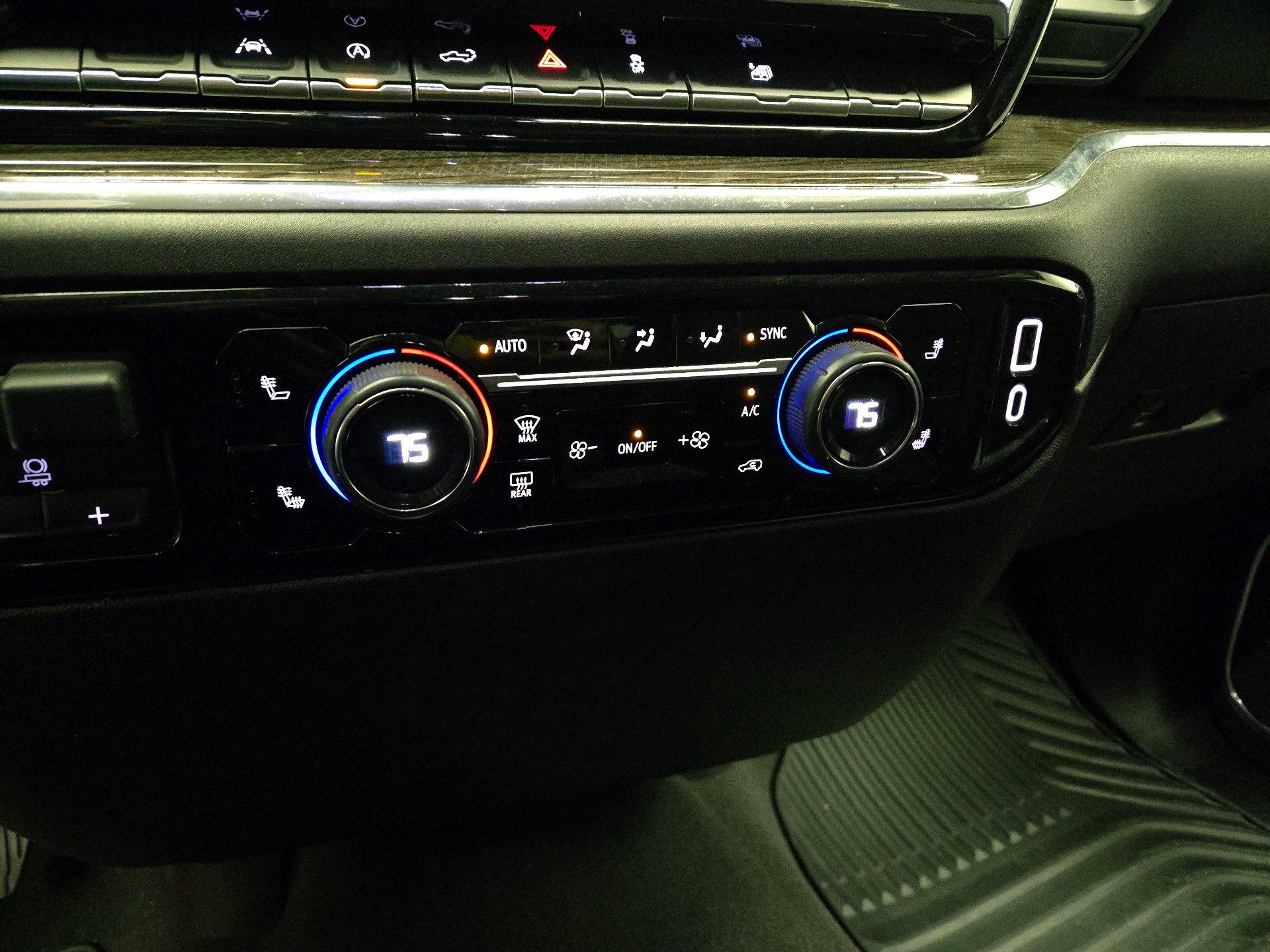 Thumbnail: 2024 Chevrolet Silverado 1500 - 17