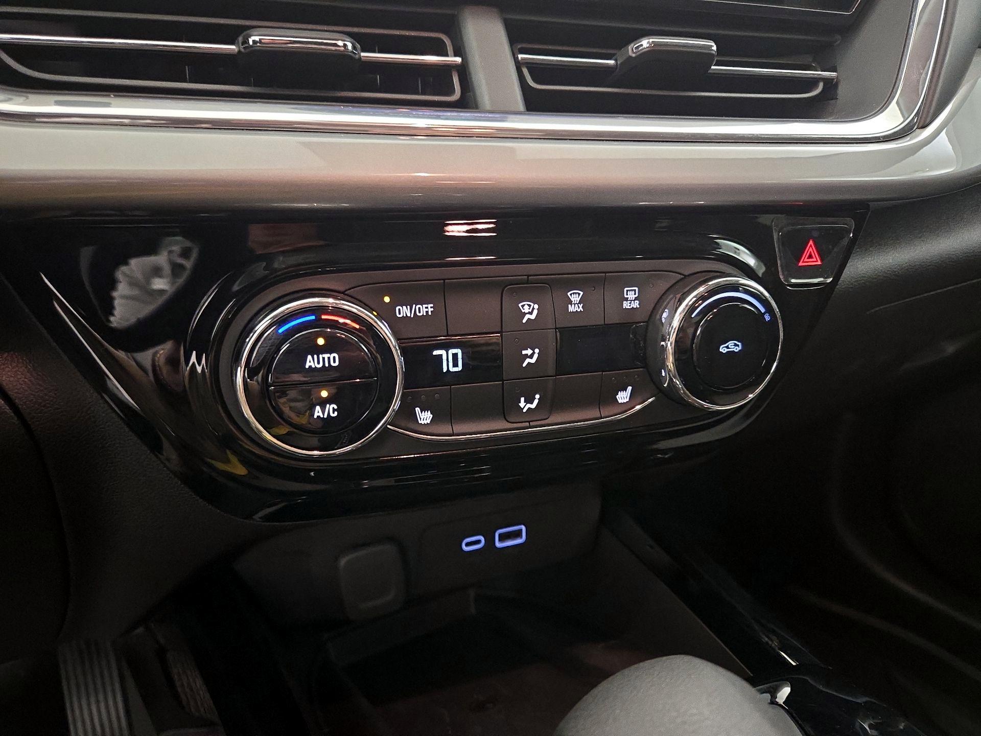 Thumbnail: 2025 Chevrolet Trax - 16