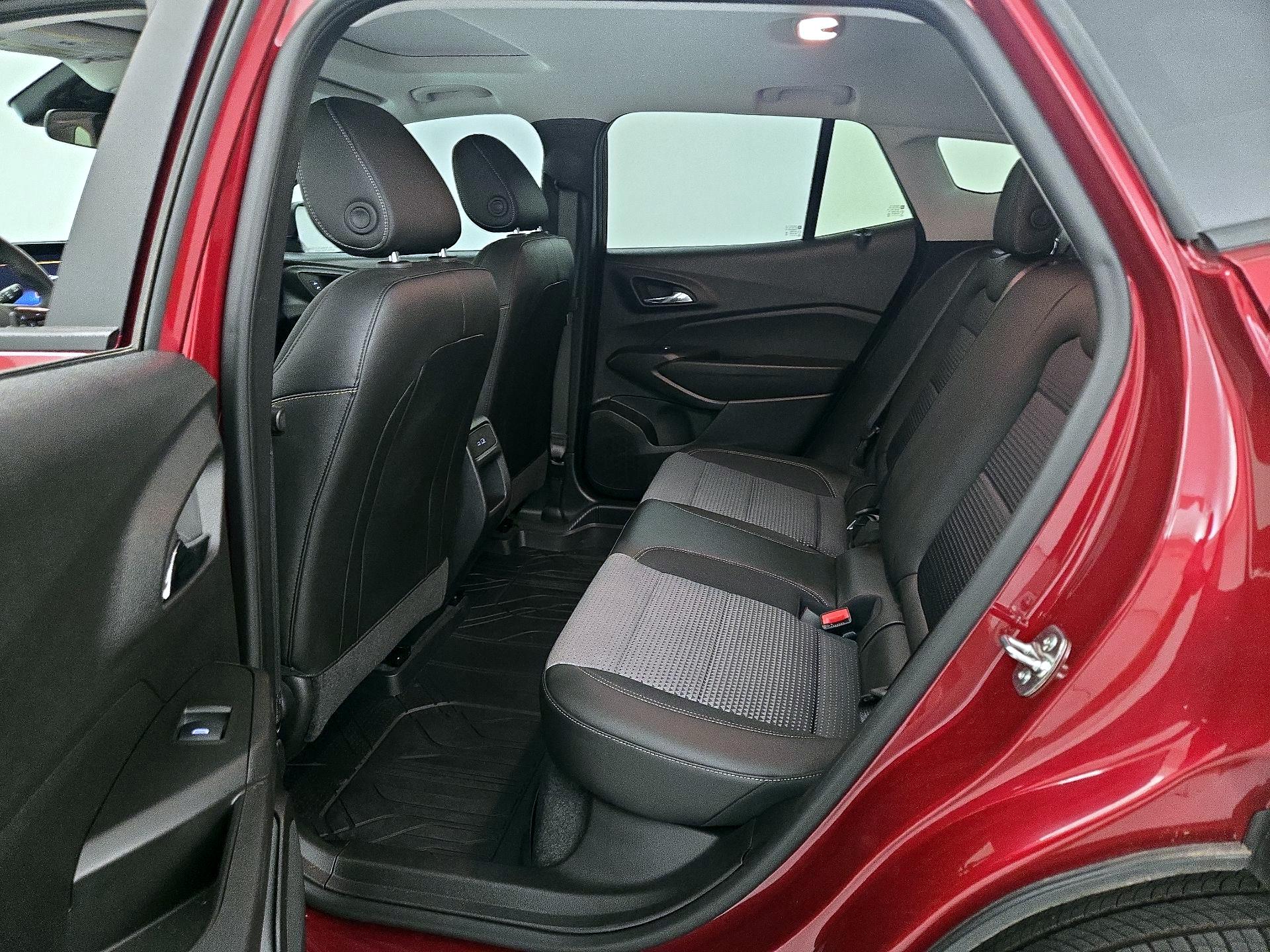 Thumbnail: 2025 Chevrolet Trax - 20