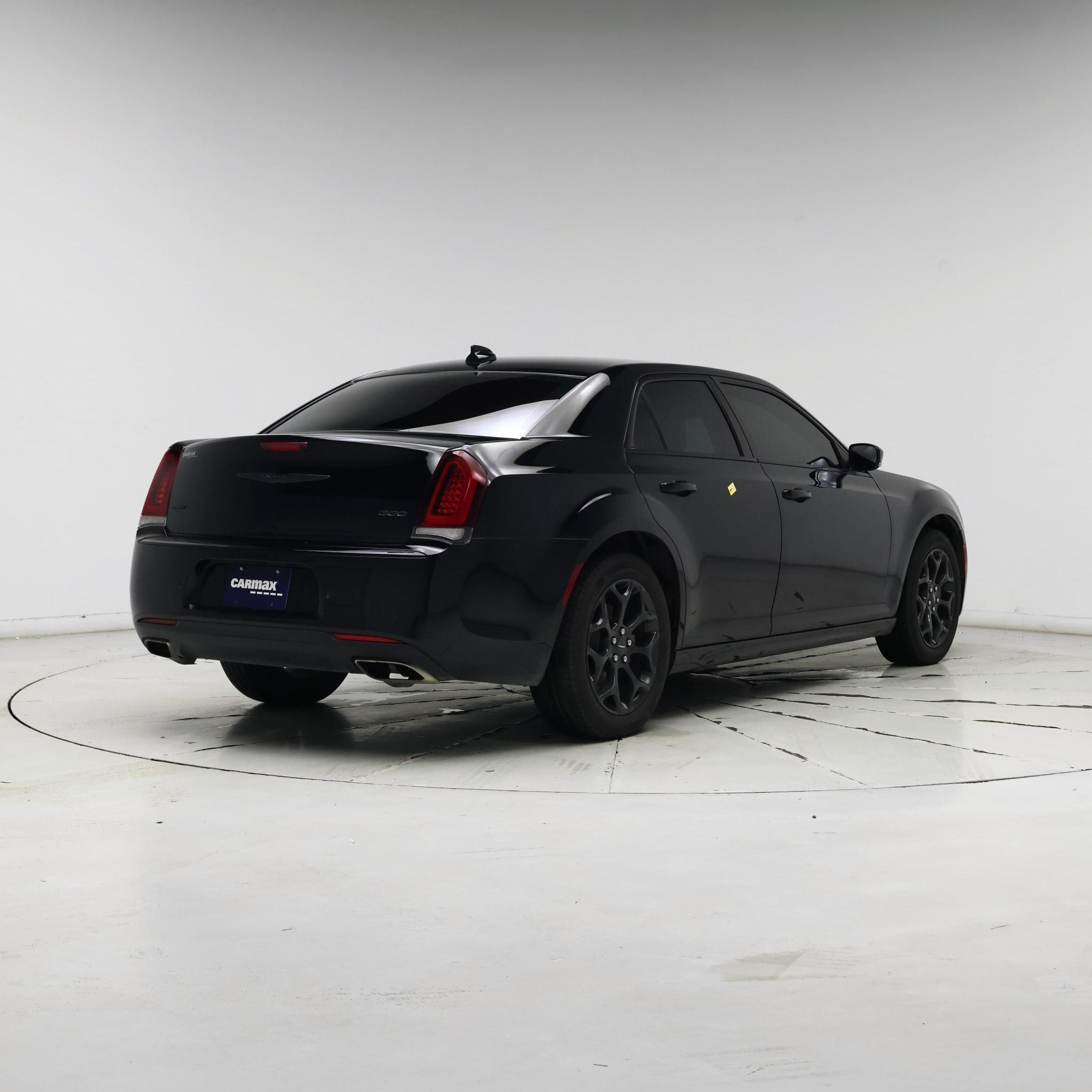 Thumbnail: 2022 Chrysler 300 - 8