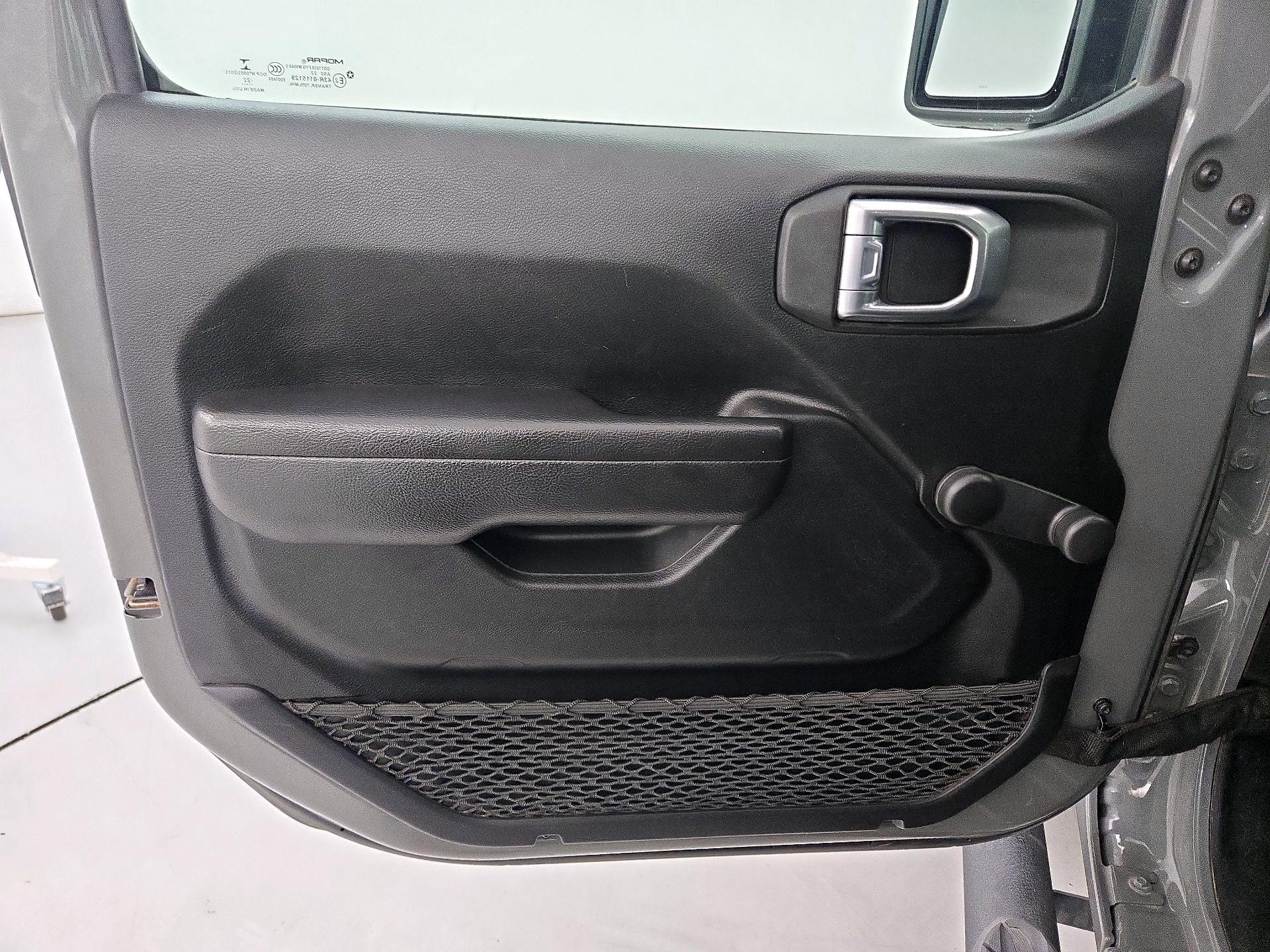 Thumbnail: 2022 Jeep Gladiator - 12