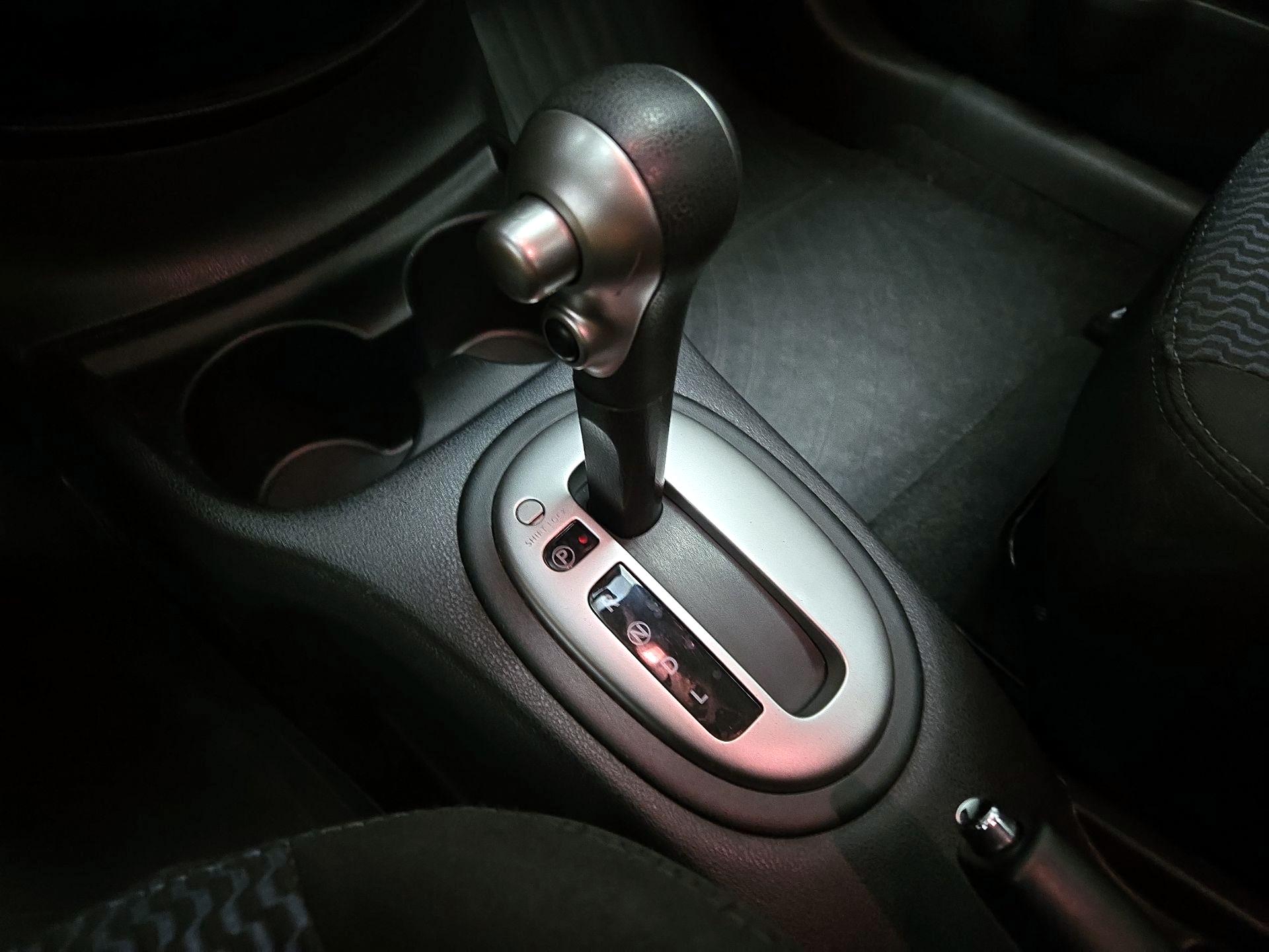 Thumbnail: 2015 Nissan Versa Note - 16