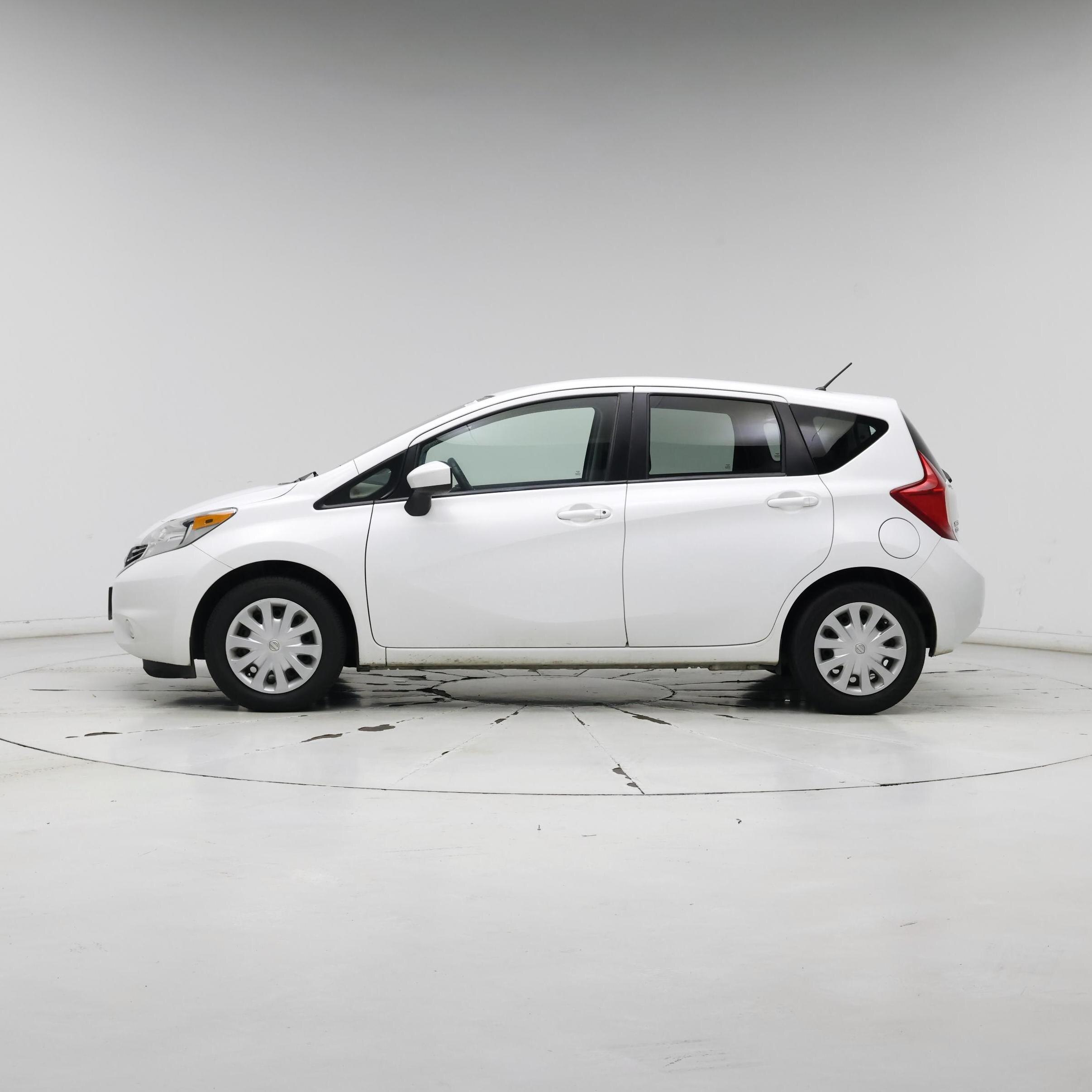 Thumbnail: 2015 Nissan Versa Note - 3