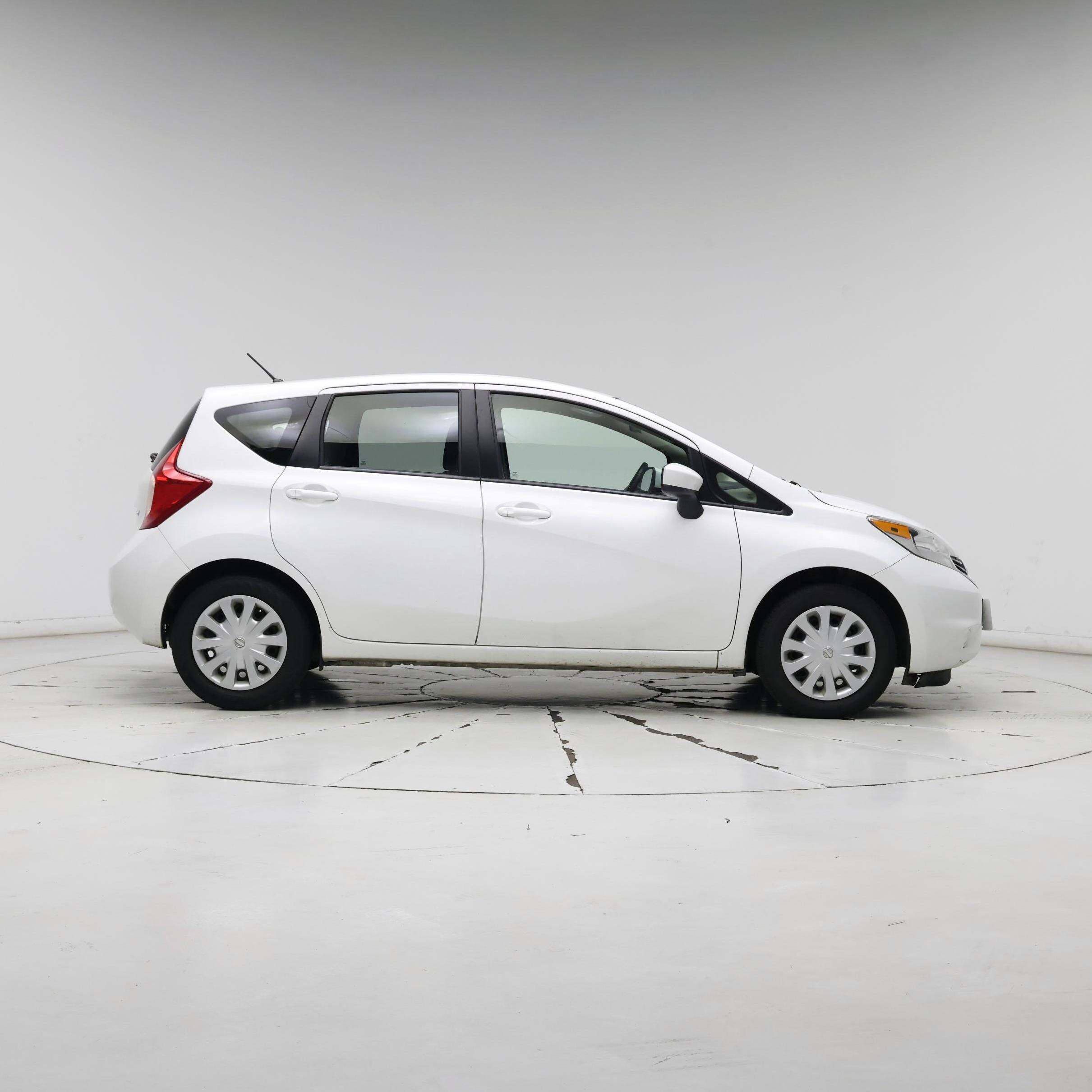Thumbnail: 2015 Nissan Versa Note - 7