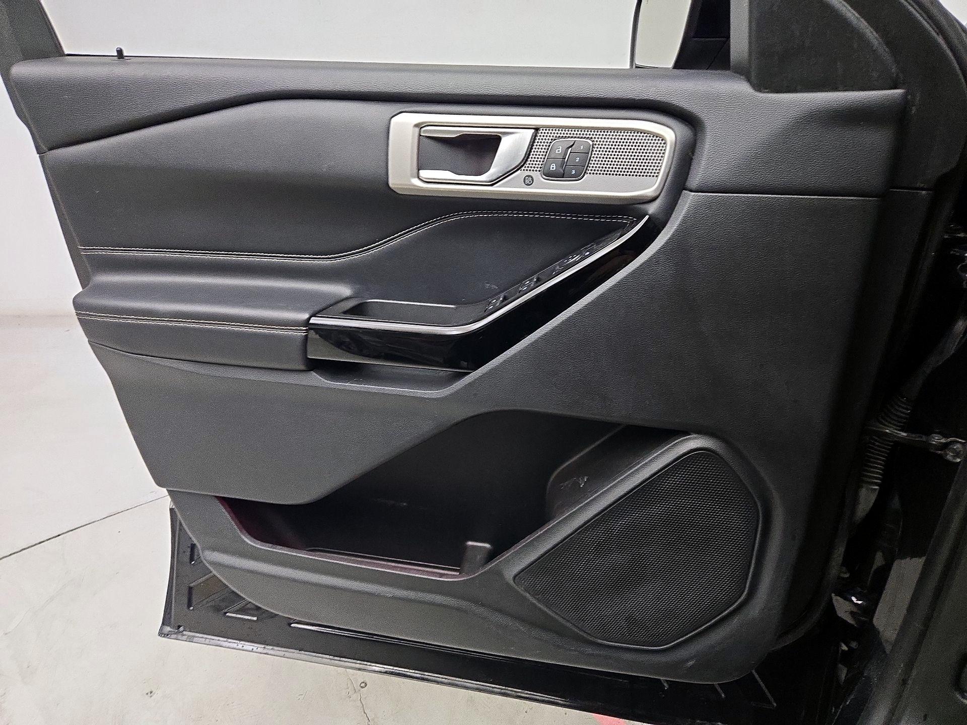 Thumbnail: 2022 Ford Explorer - 12