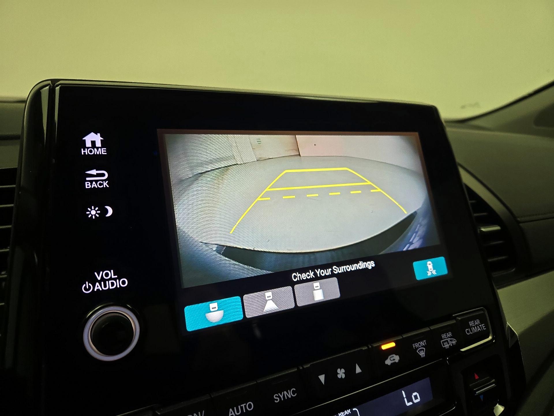 Thumbnail: 2018 Honda Odyssey - 14