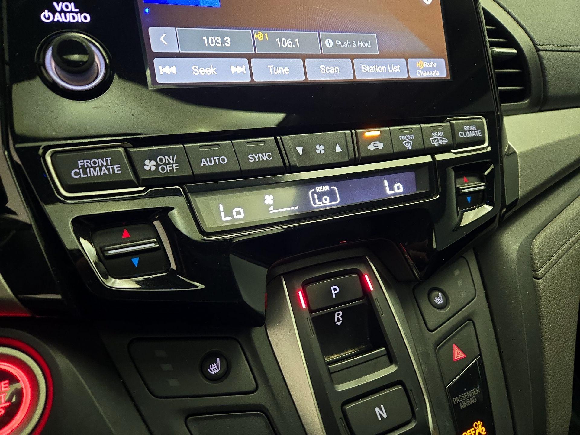 Thumbnail: 2018 Honda Odyssey - 16