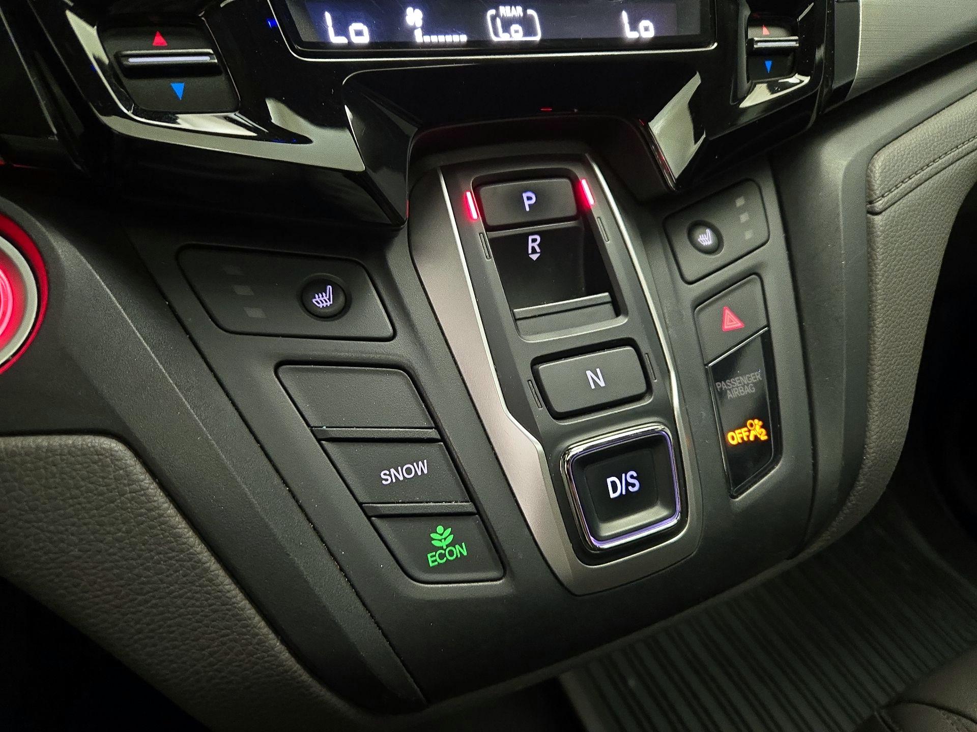 Thumbnail: 2018 Honda Odyssey - 17