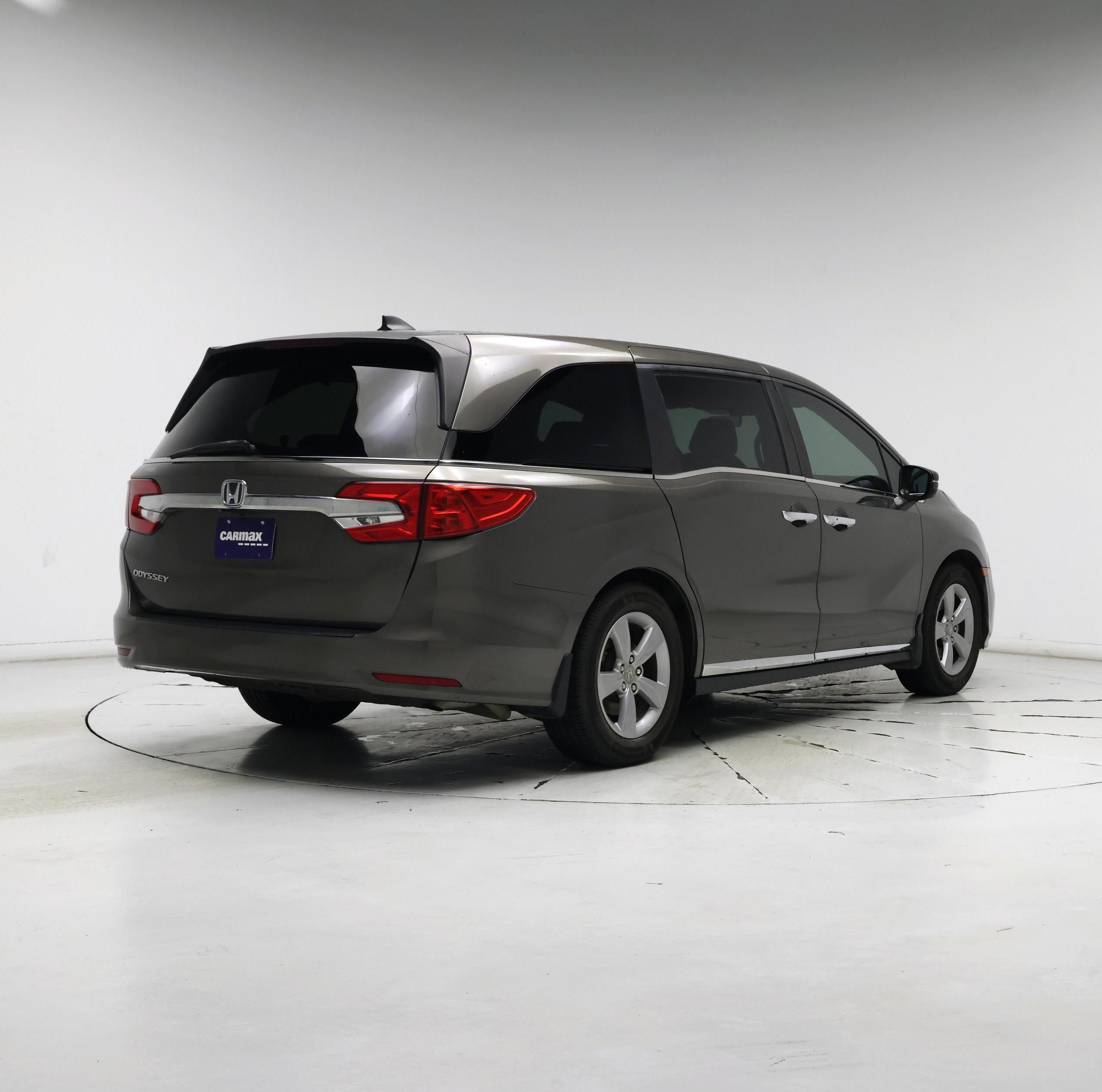 Thumbnail: 2018 Honda Odyssey - 8