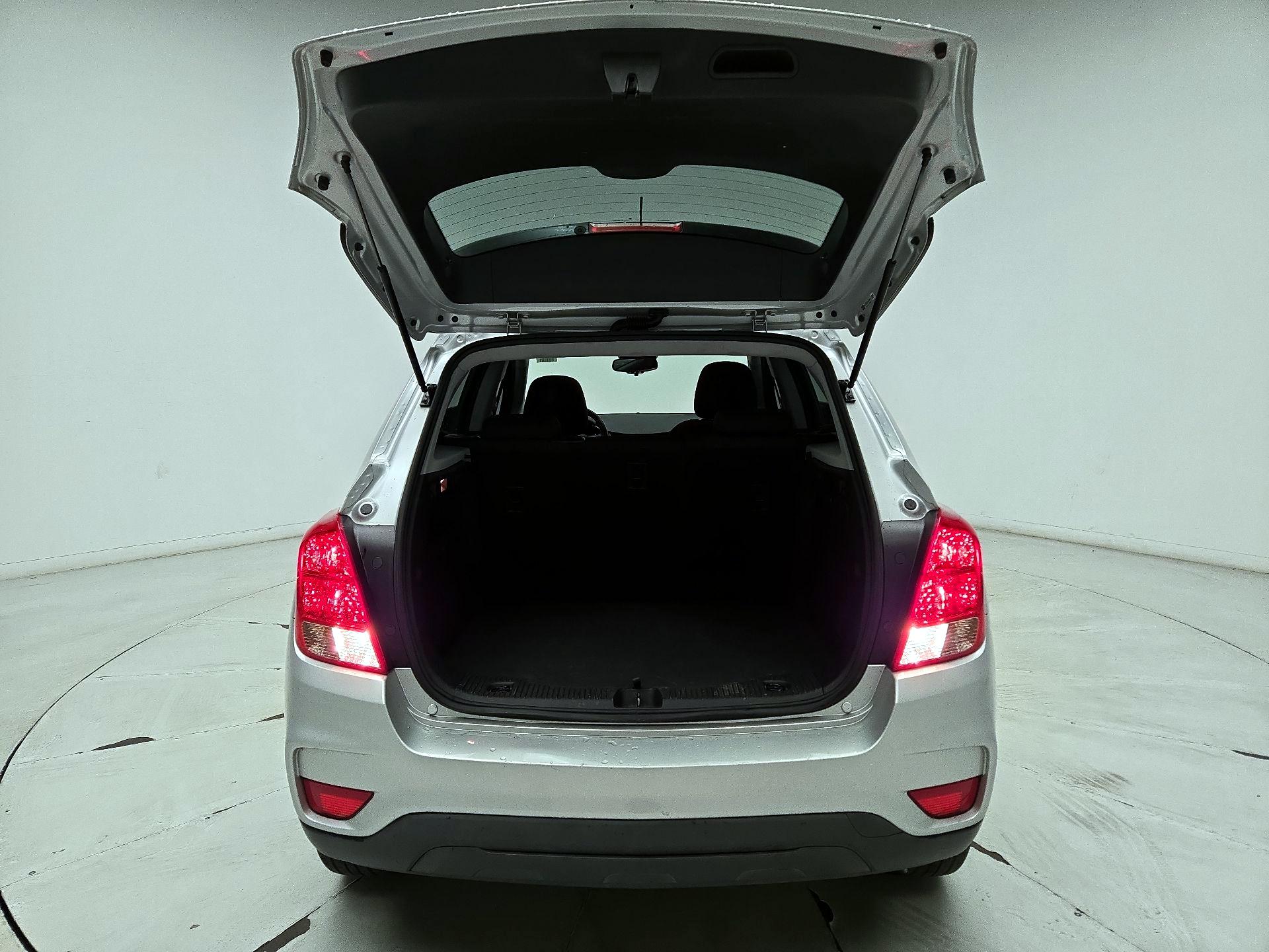 Thumbnail: 2019 Chevrolet Trax - 19