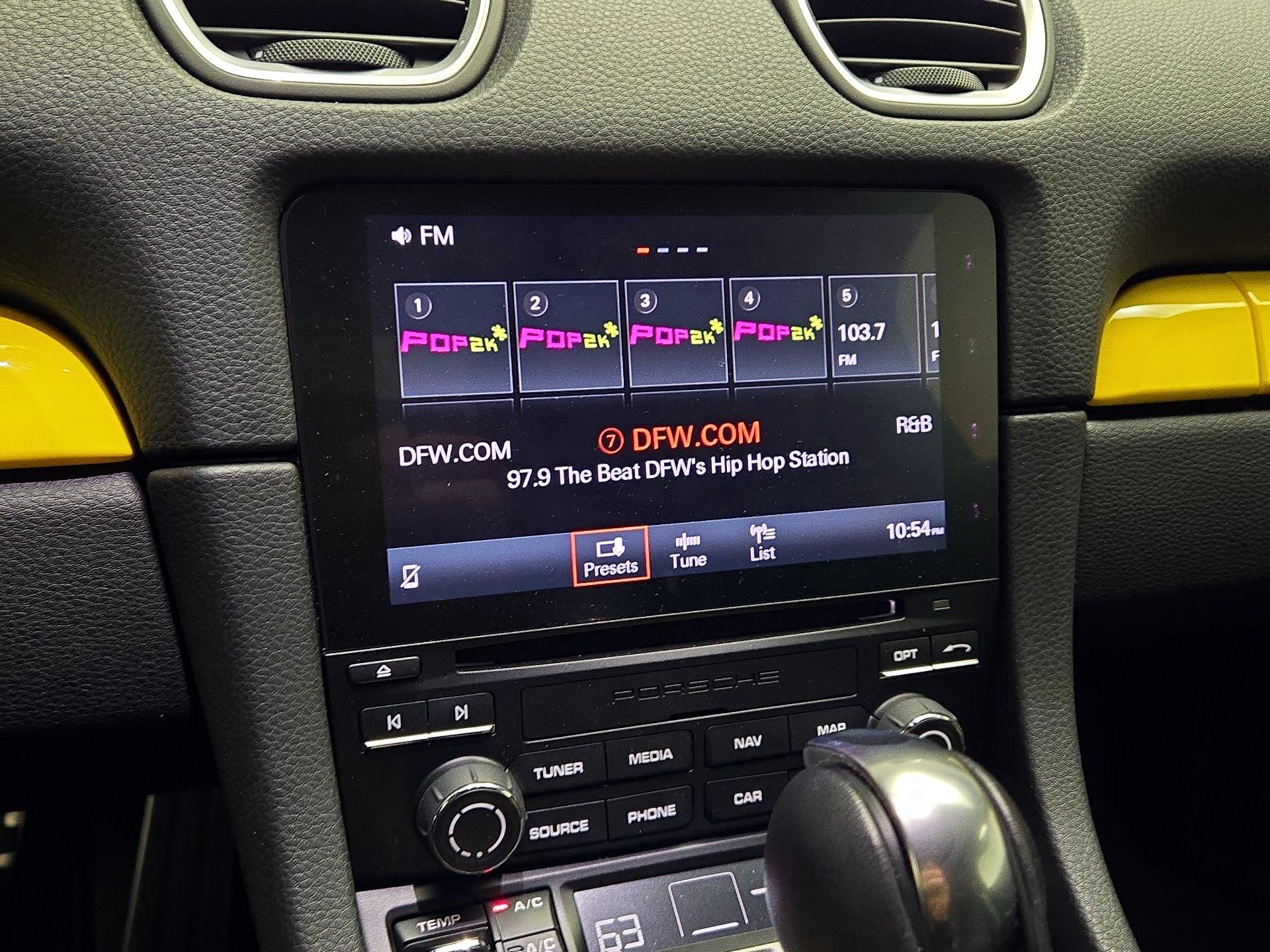 Thumbnail: 2022 Porsche 718 Boxster - 15