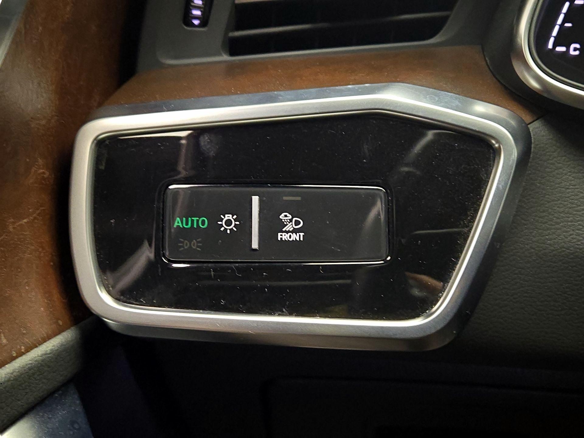 Thumbnail: 2019 Audi A6 - 13