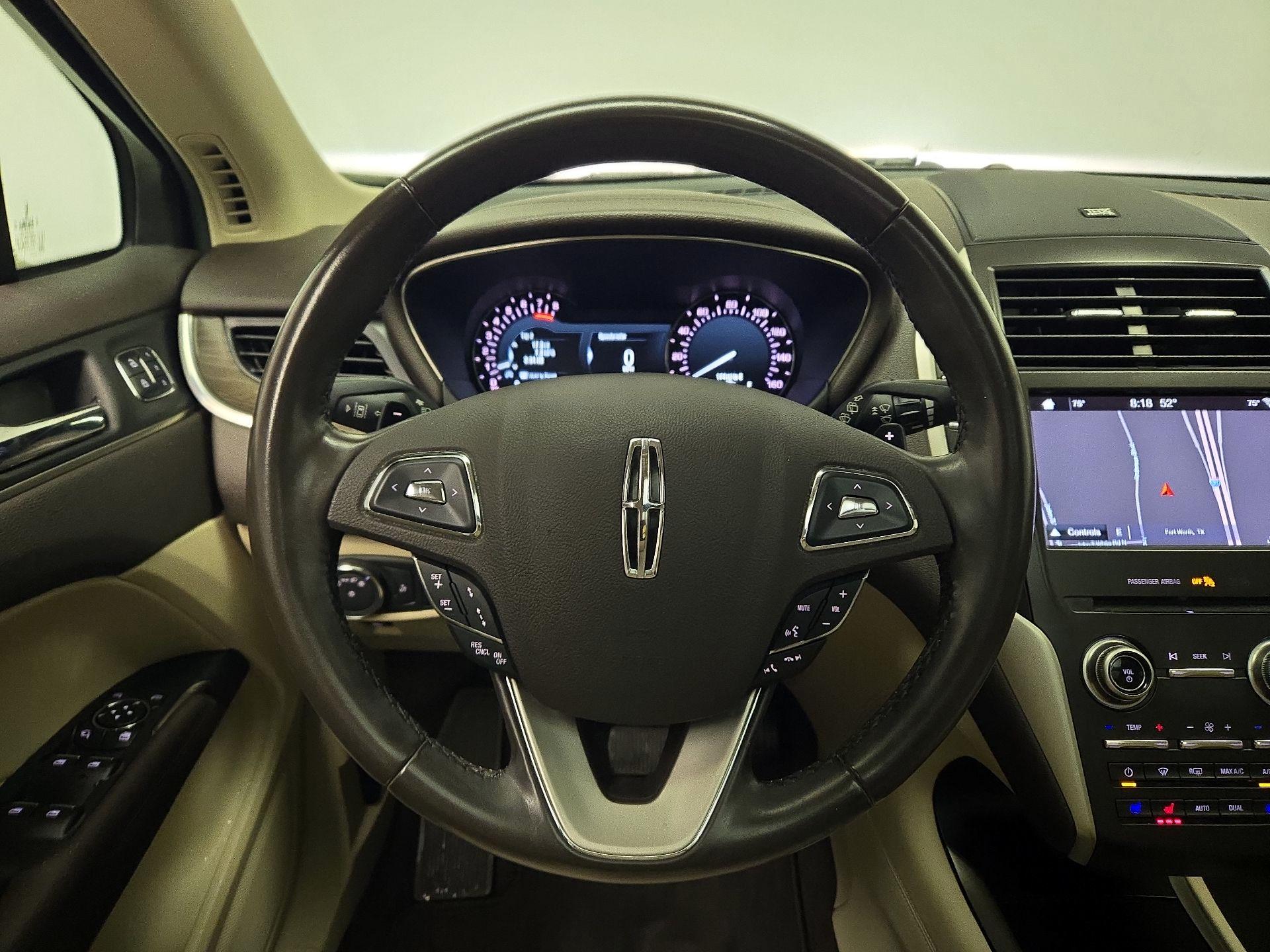 Thumbnail: 2017 Lincoln MKC - 10