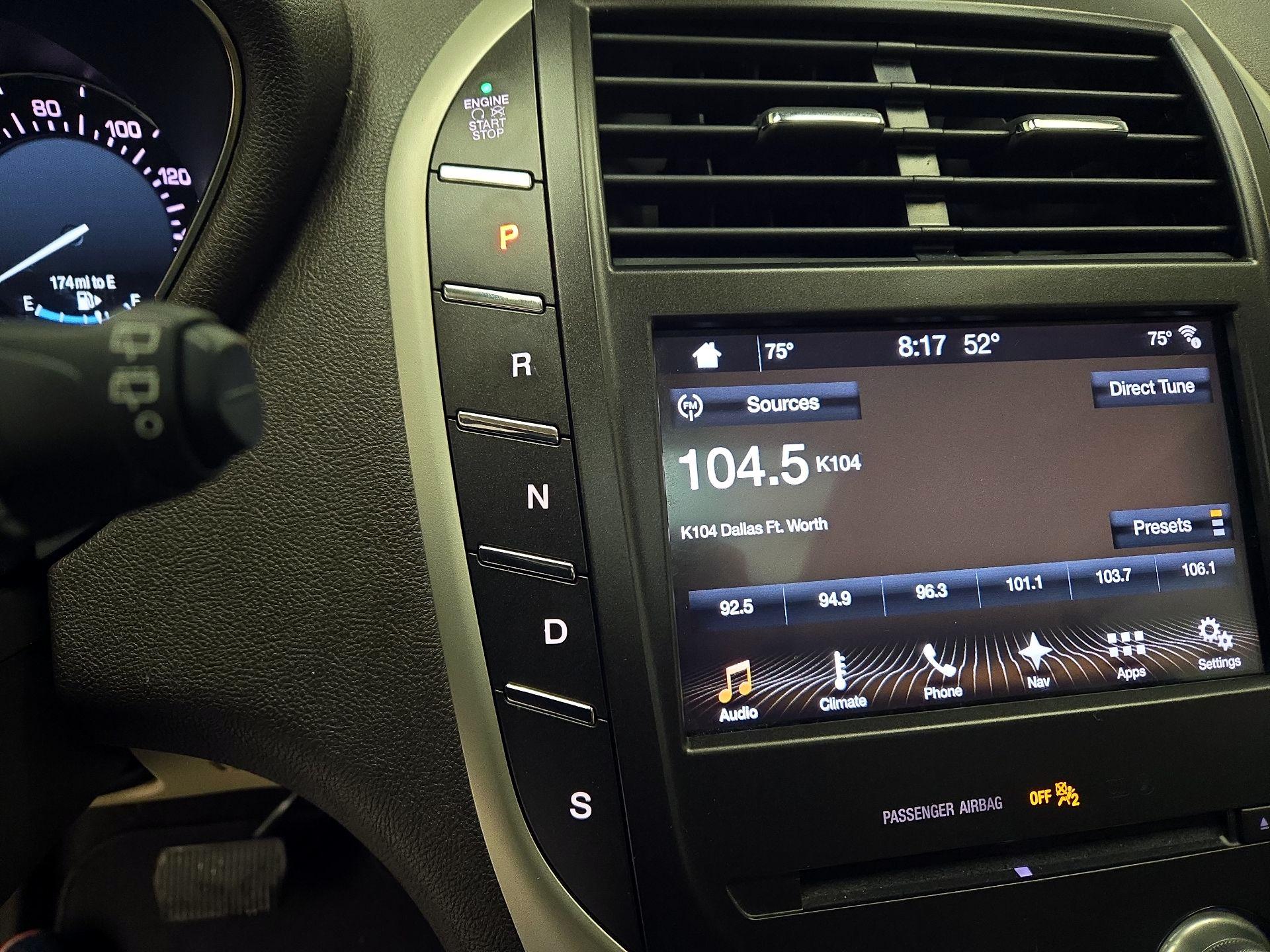 Thumbnail: 2017 Lincoln MKC - 18