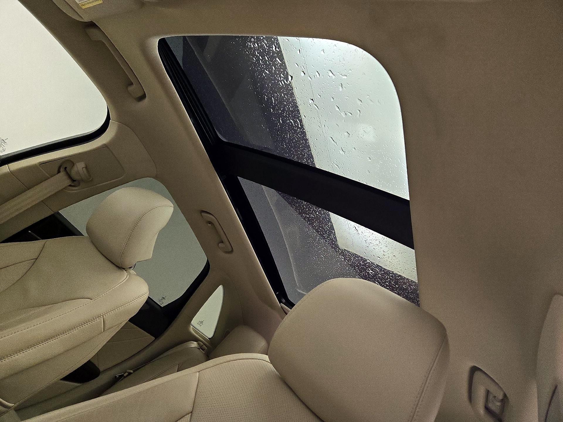 Thumbnail: 2017 Lincoln MKC - 20