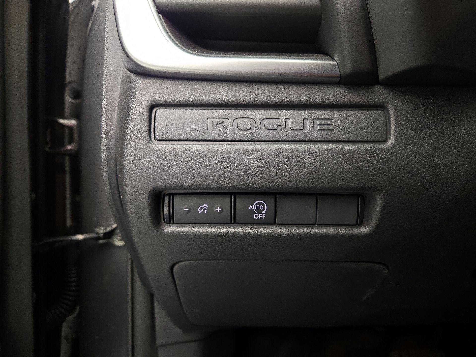 Thumbnail: 2023 Nissan Rogue - 13