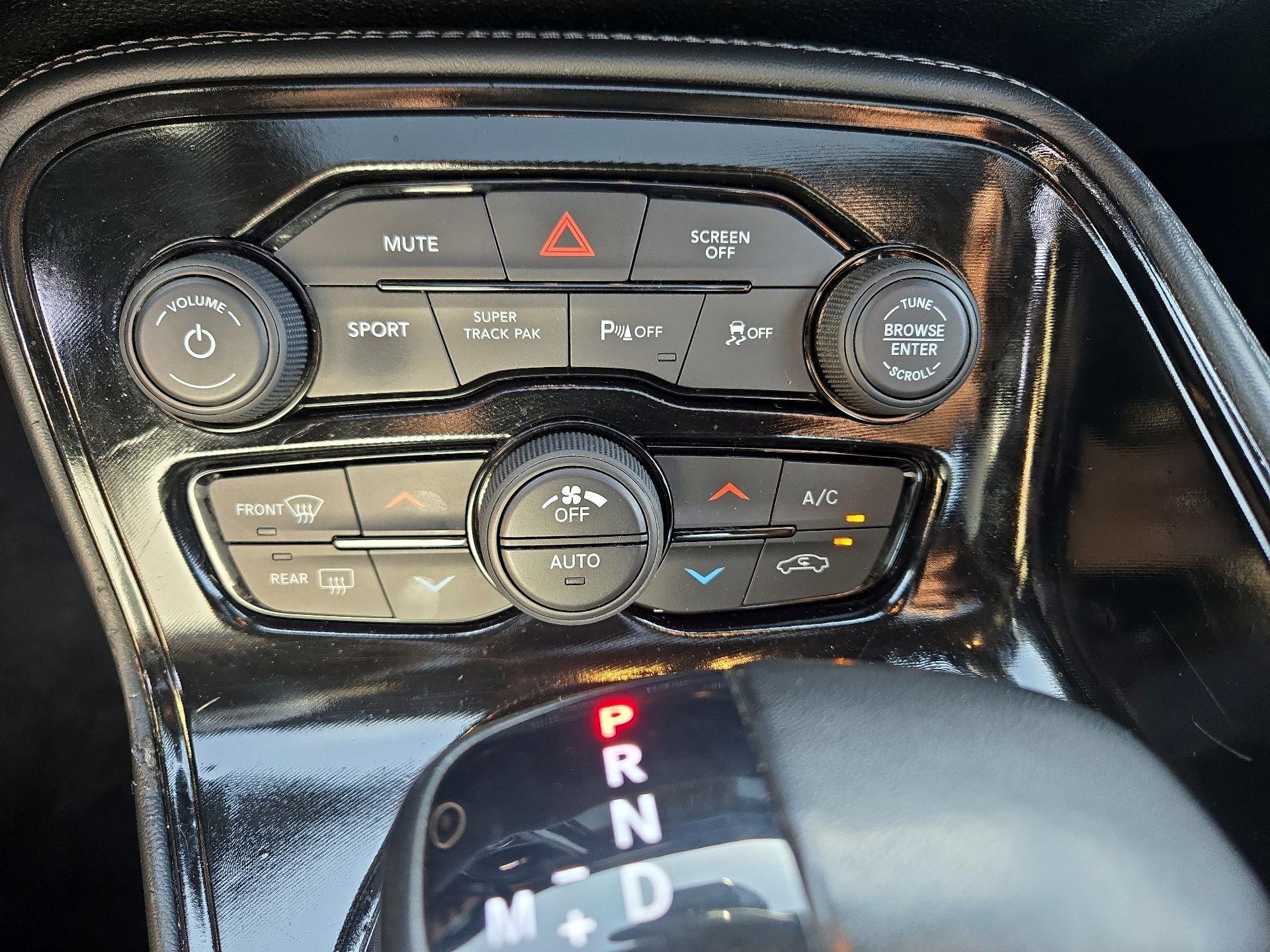 Thumbnail: 2022 Dodge Challenger - 15