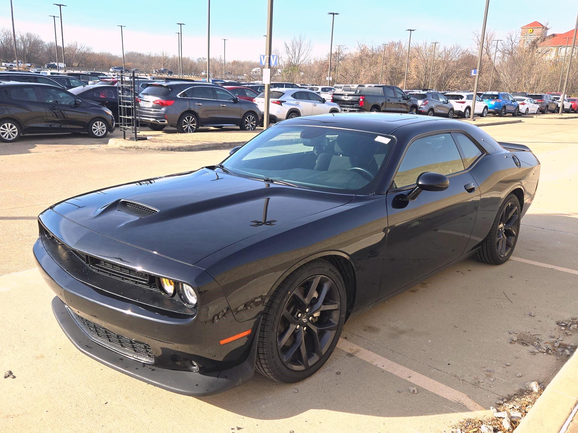 Thumbnail: 2022 Dodge Challenger - 3