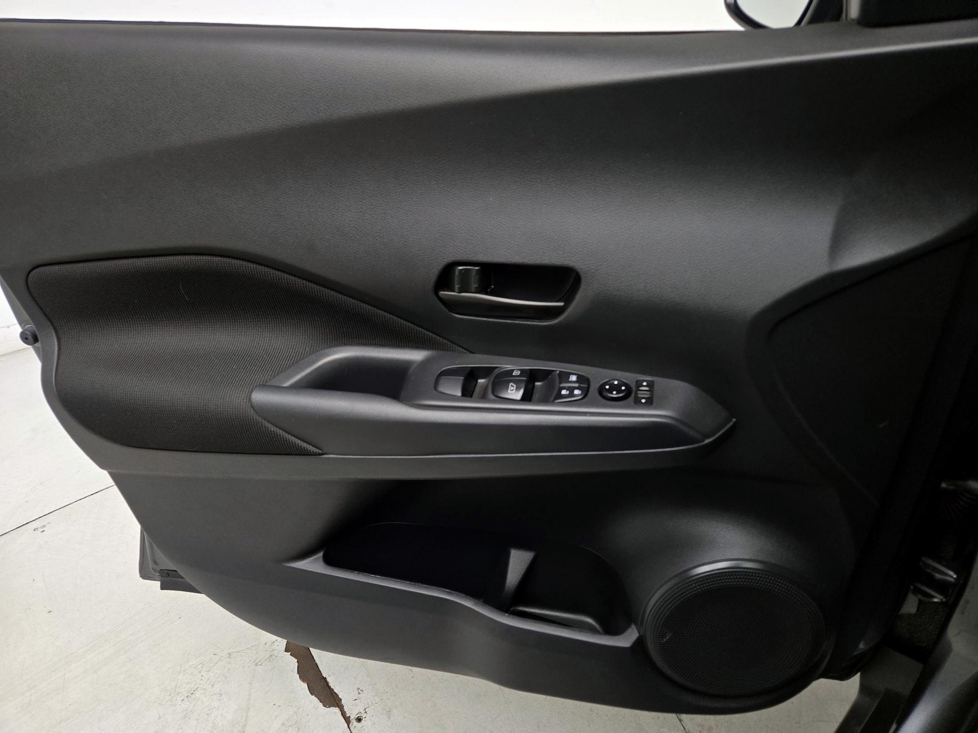 Thumbnail: 2024 Nissan Kicks - 12