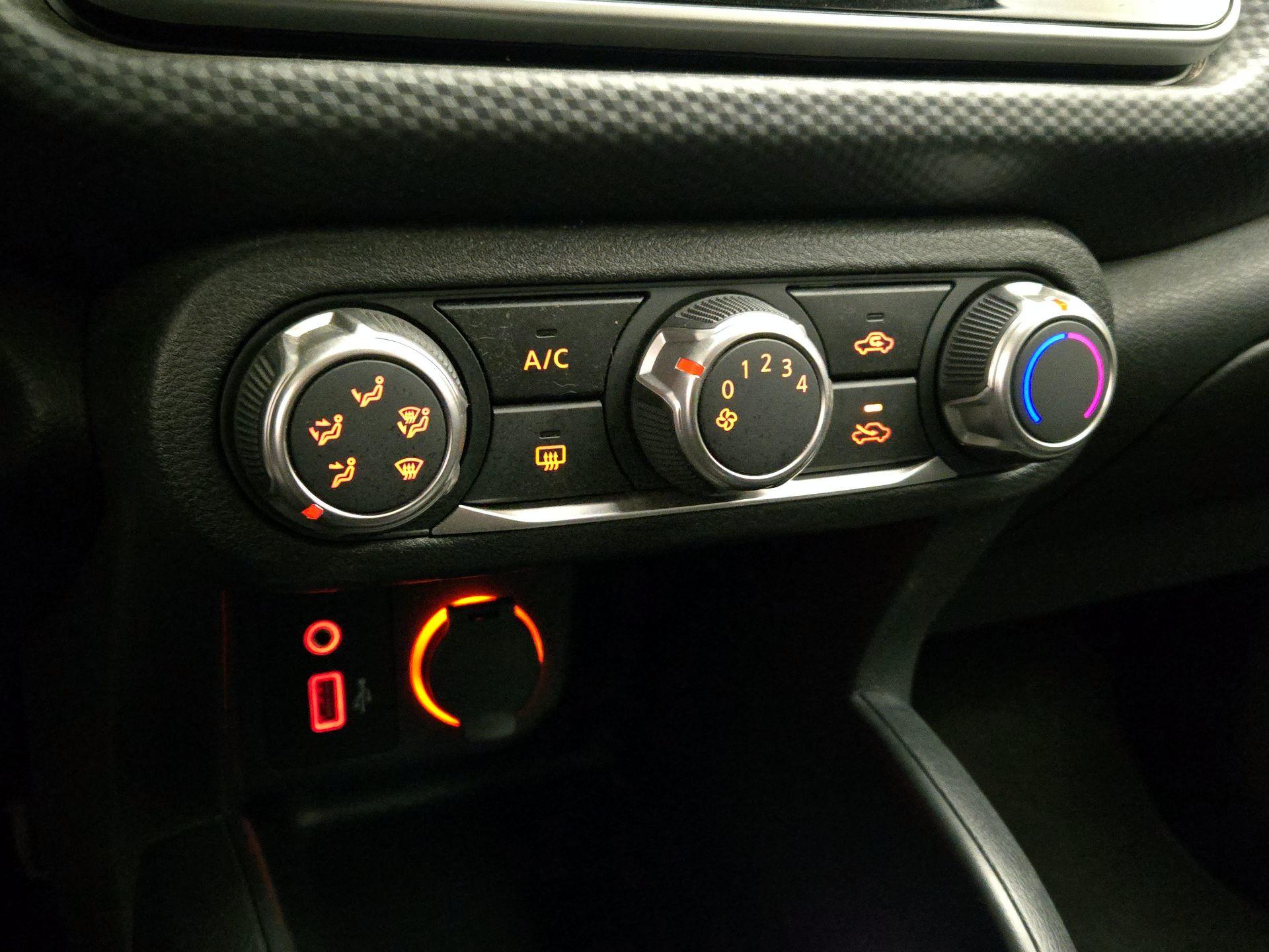 Thumbnail: 2024 Nissan Kicks - 16