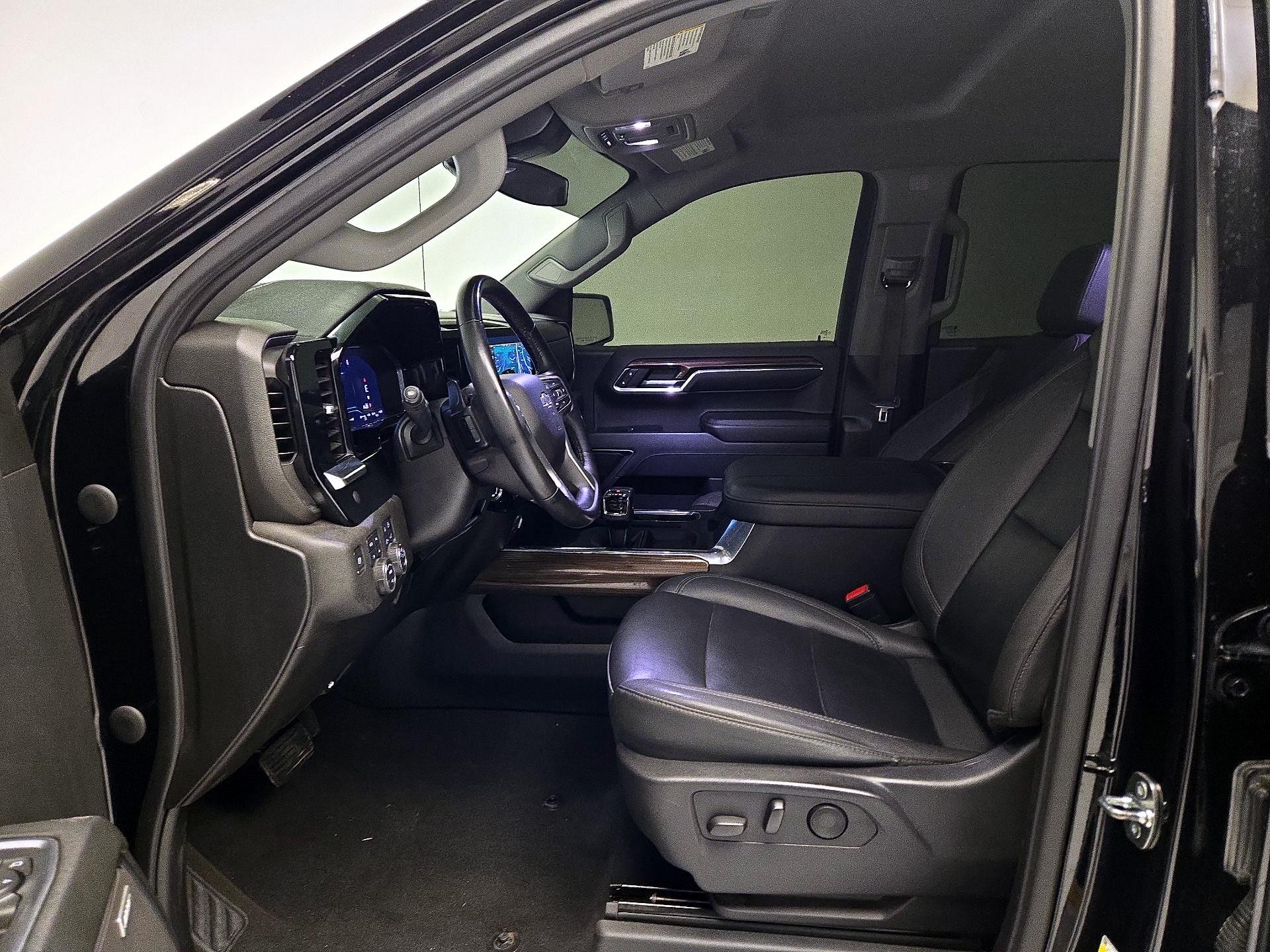 Thumbnail: 2023 Chevrolet Silverado 1500 - 11